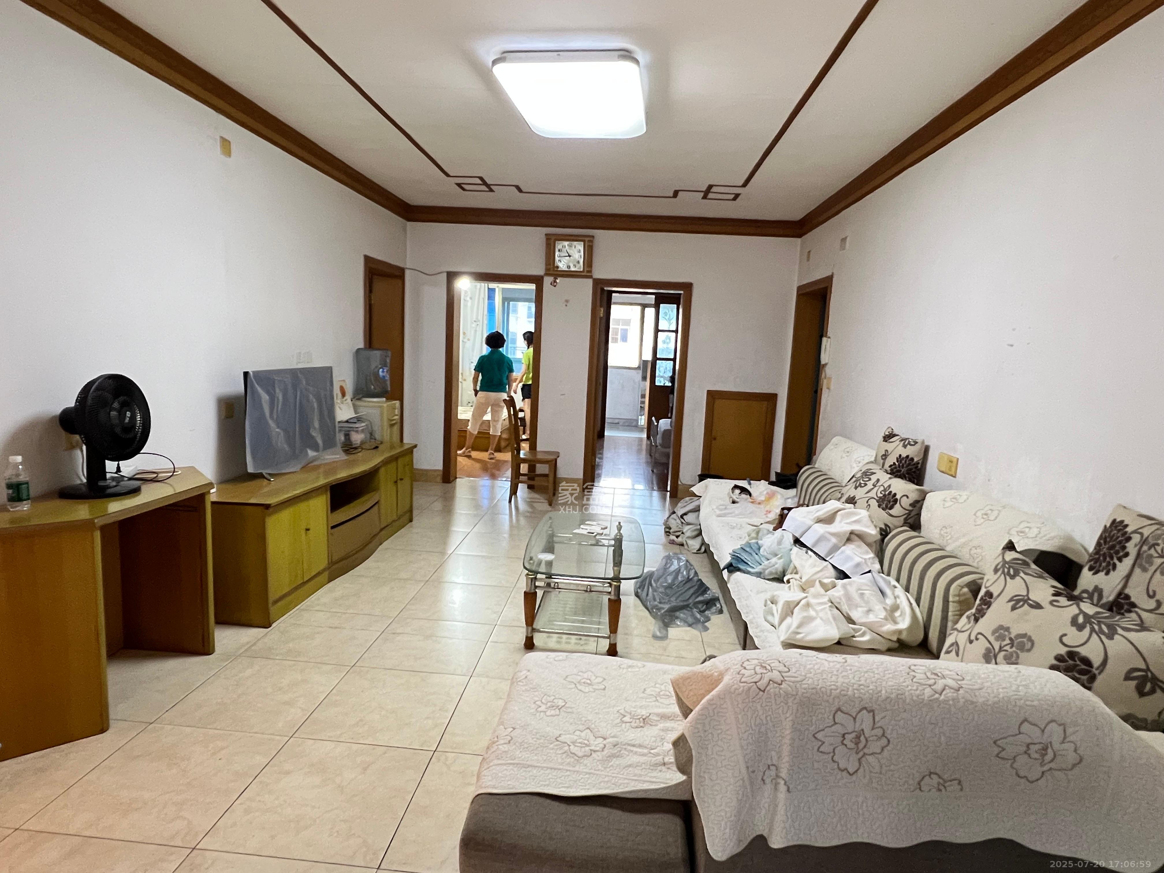 航天大院 1室0厅0卫 2000.0元/月 航天大院 1室0厅0卫 2000.0元/月室内图