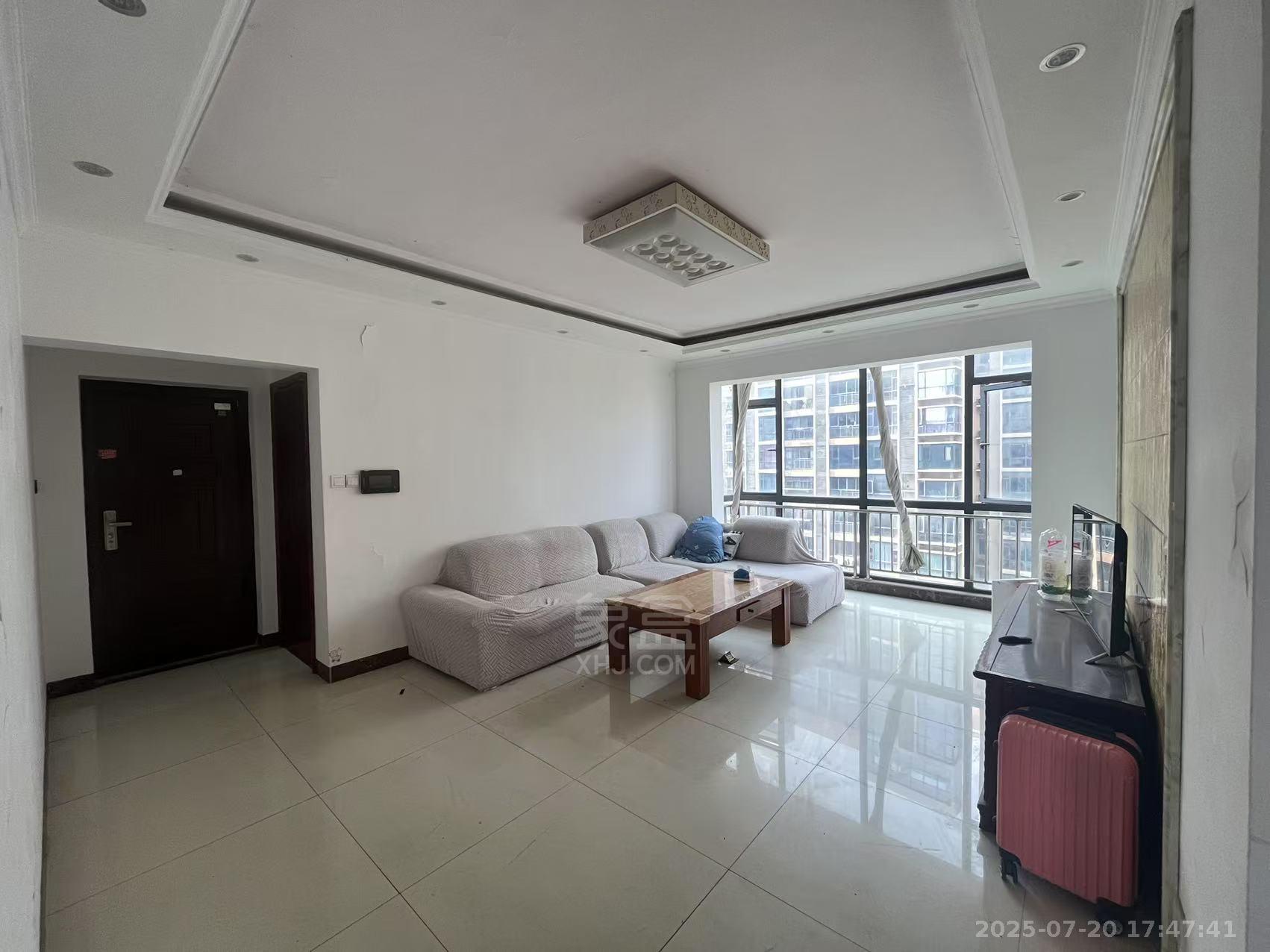 庐山春天早安华晨  4室2厅2卫    2000.0元/月 庐山春天早安华晨  4室2厅2卫    2000.0元/月