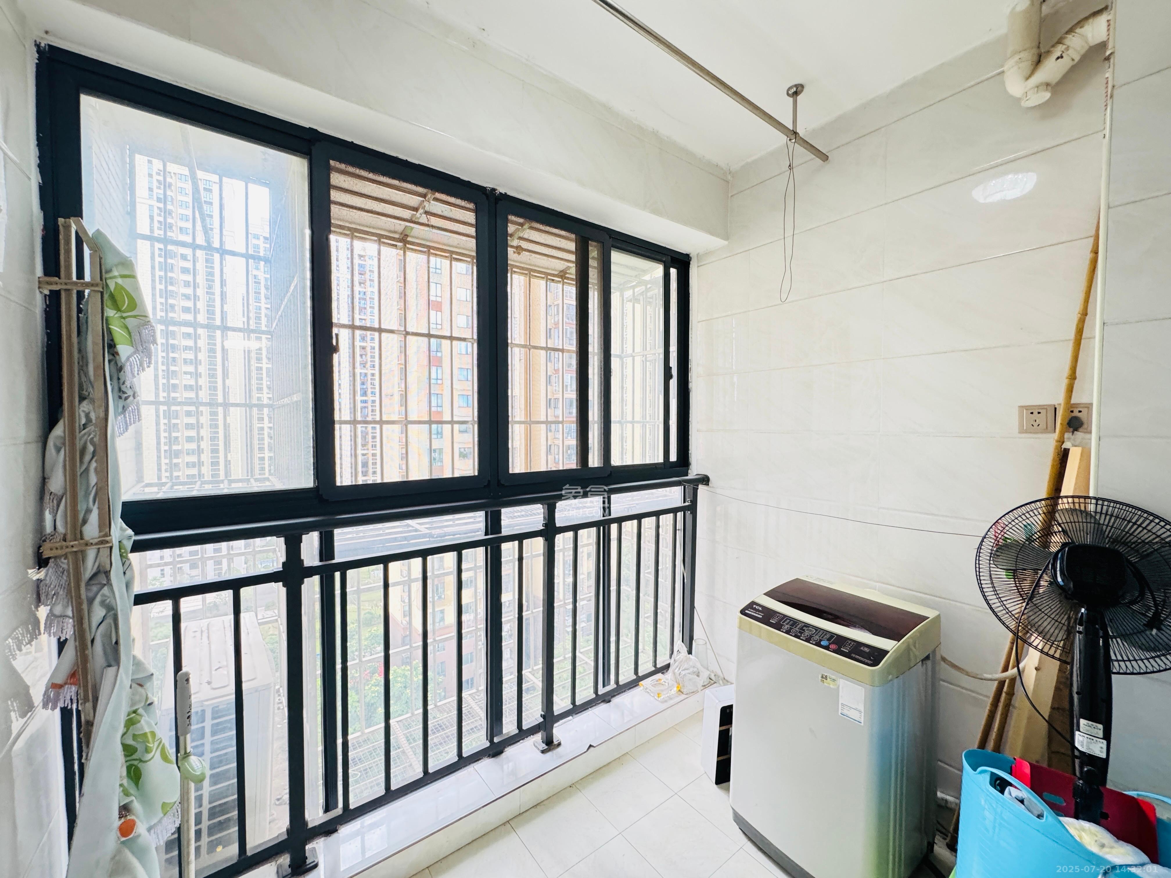 乾城(兴旺乾城) 3室2厅1卫 2100.0元/月 乾城(兴旺乾城) 3室2厅1卫 2100.0元/月室内图