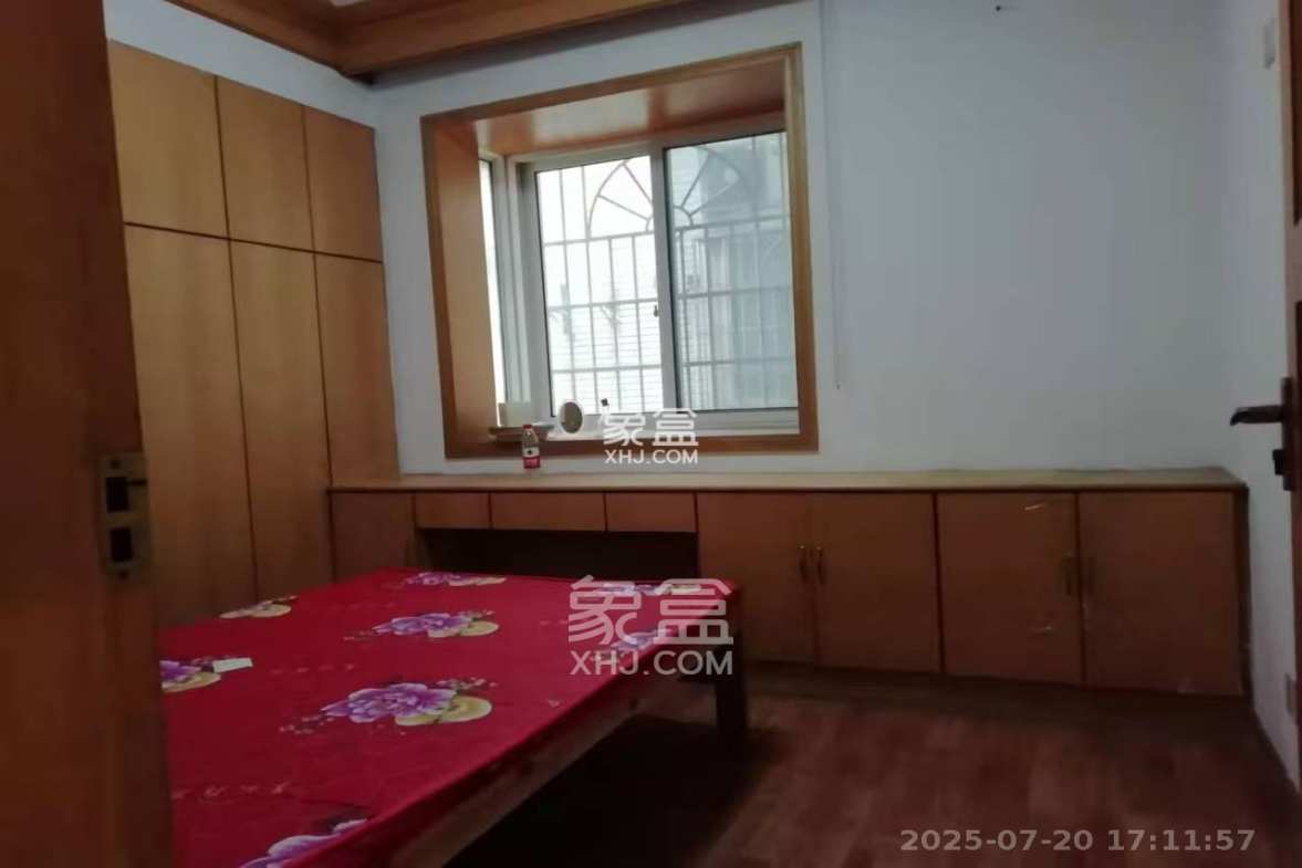 长勘小区 4室2厅2卫 2500.0元/月 长勘小区 4室2厅2卫 2500.0元/月室内图