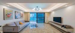绿地V岛  4室2厅2卫   185.00万