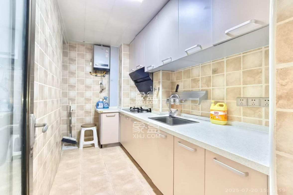 宜家湘颂(景致雅苑)  2室1厅1卫    2200.0元/月 宜家湘颂(景致雅苑)  2室1厅1卫    2200.0元/月室内图