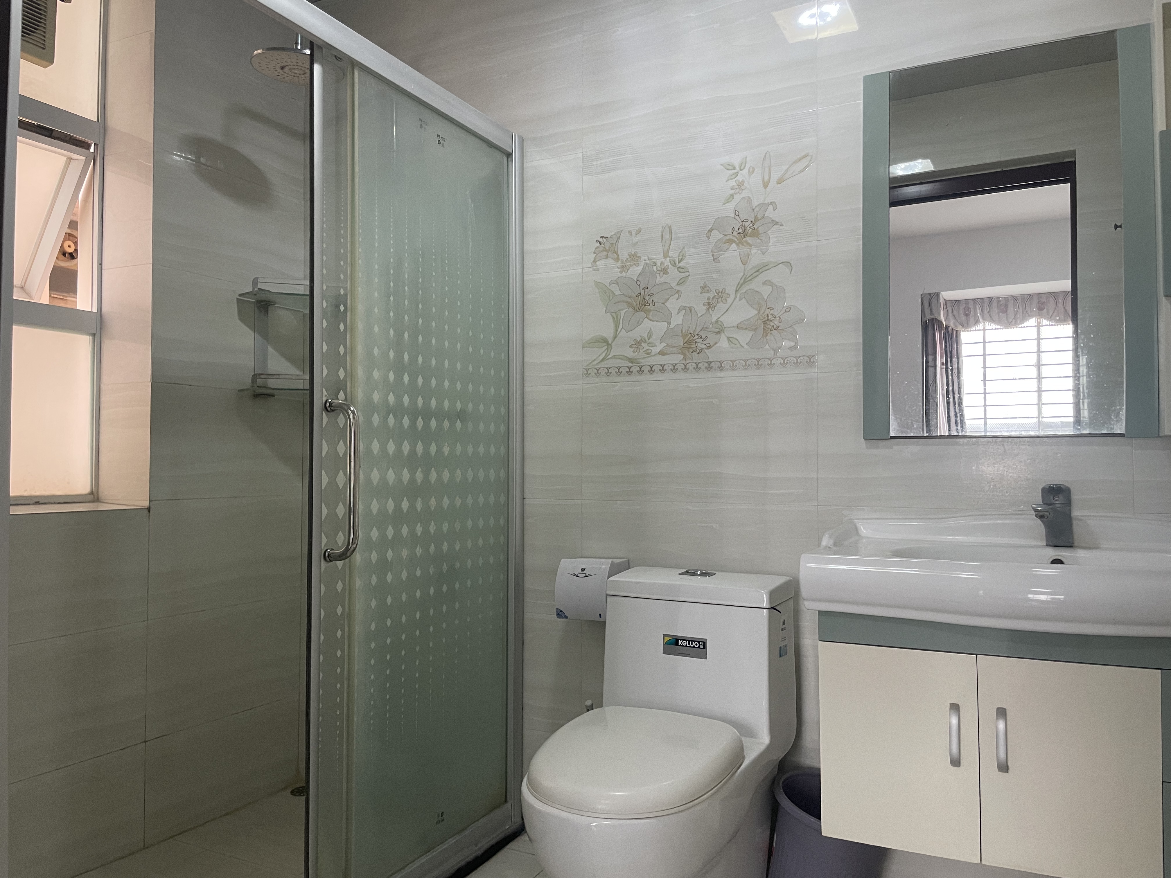 景瑞花园  3室2厅2卫   3200.00元/月室内图