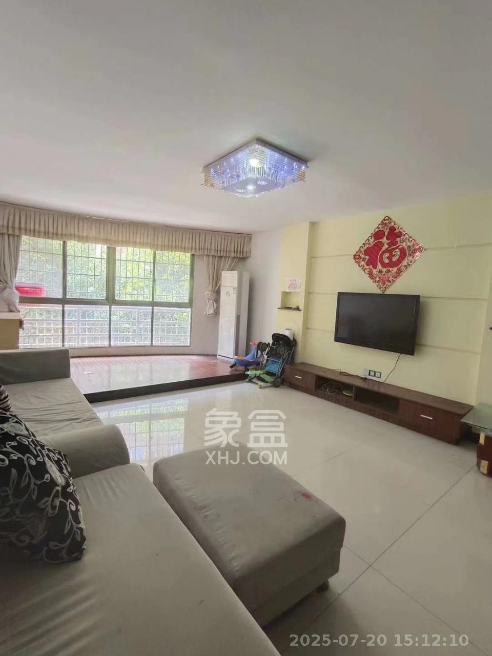 涉外花园 3室2厅2卫 2000.0元/月 涉外花园 3室2厅2卫 2000.0元/月室内图