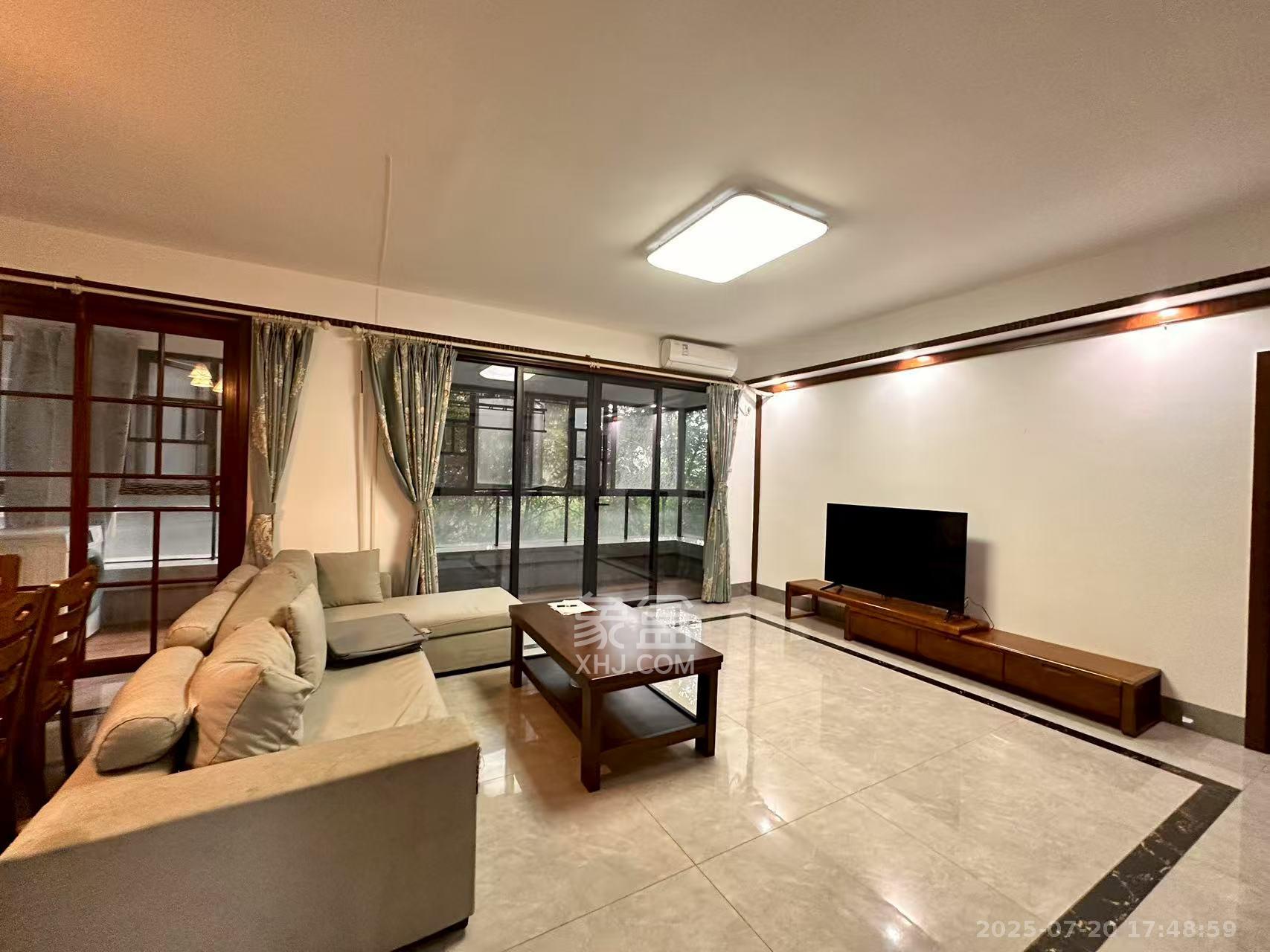 荣悦台  3室2厅2卫    4000.0元/月室内图