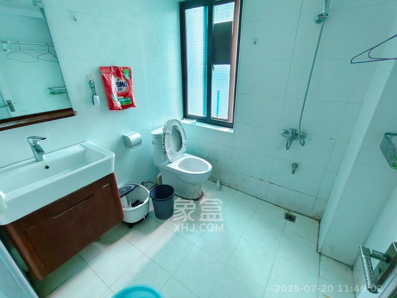 麓江春 2室2厅1卫 2500.0元/月 麓江春 2室2厅1卫 2500.0元/月室内图