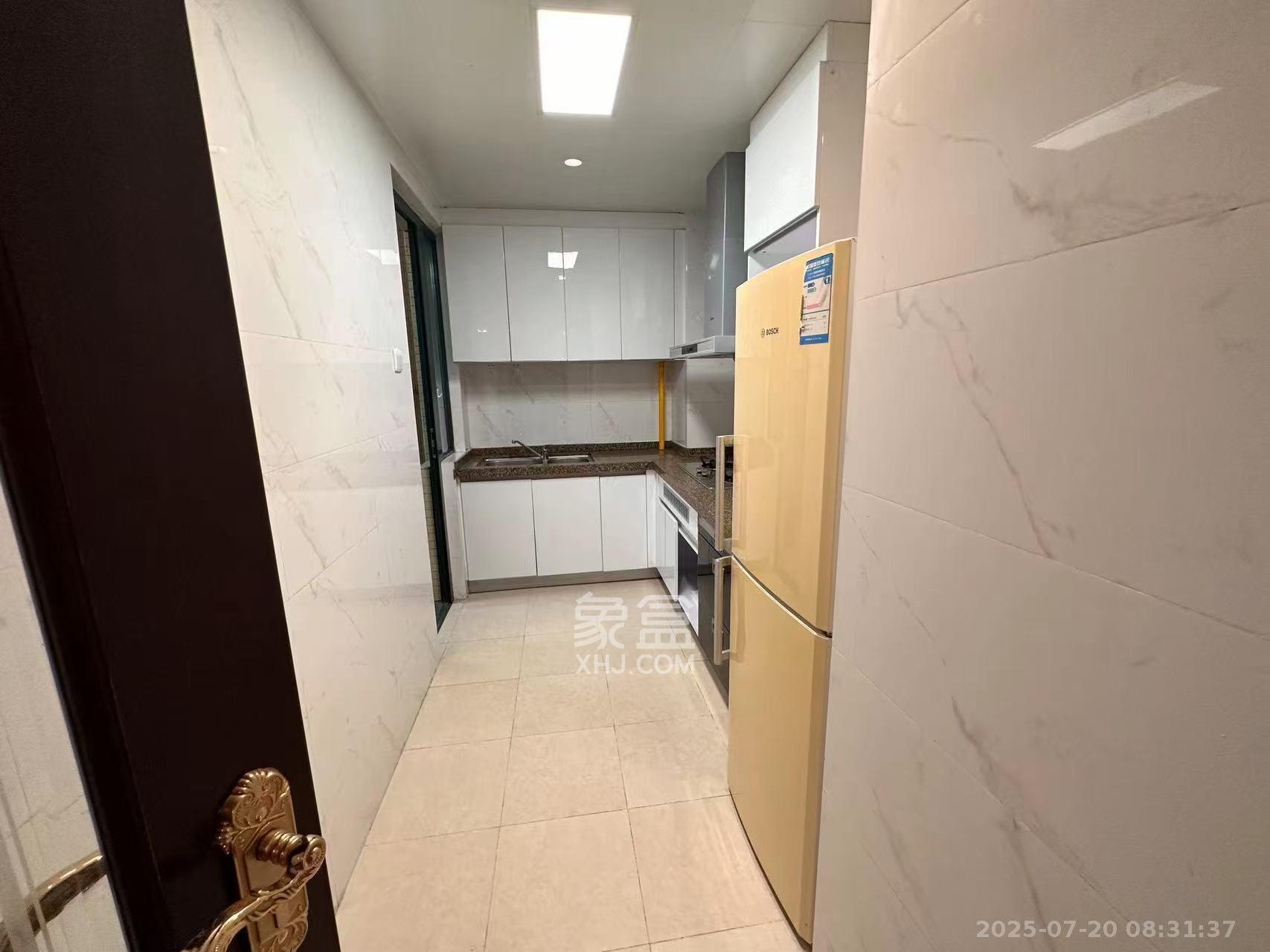 恒大雅苑  3室2厅2卫   2800.00元/月室内图