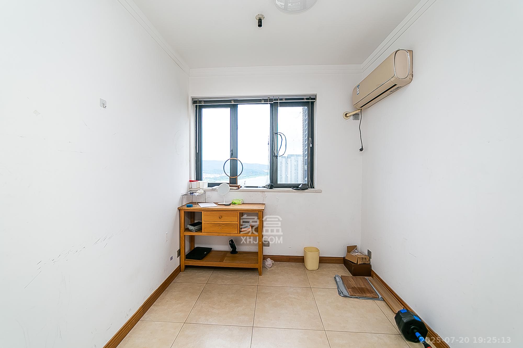 乾城(兴旺乾城) 3室2厅1卫 85.0万 乾城(兴旺乾城) 3室2厅1卫 85.0万卧室