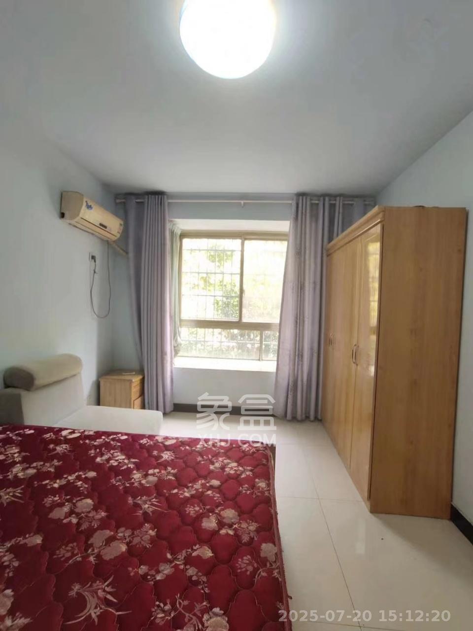 涉外花园 3室2厅2卫 2000.0元/月 涉外花园 3室2厅2卫 2000.0元/月室内图