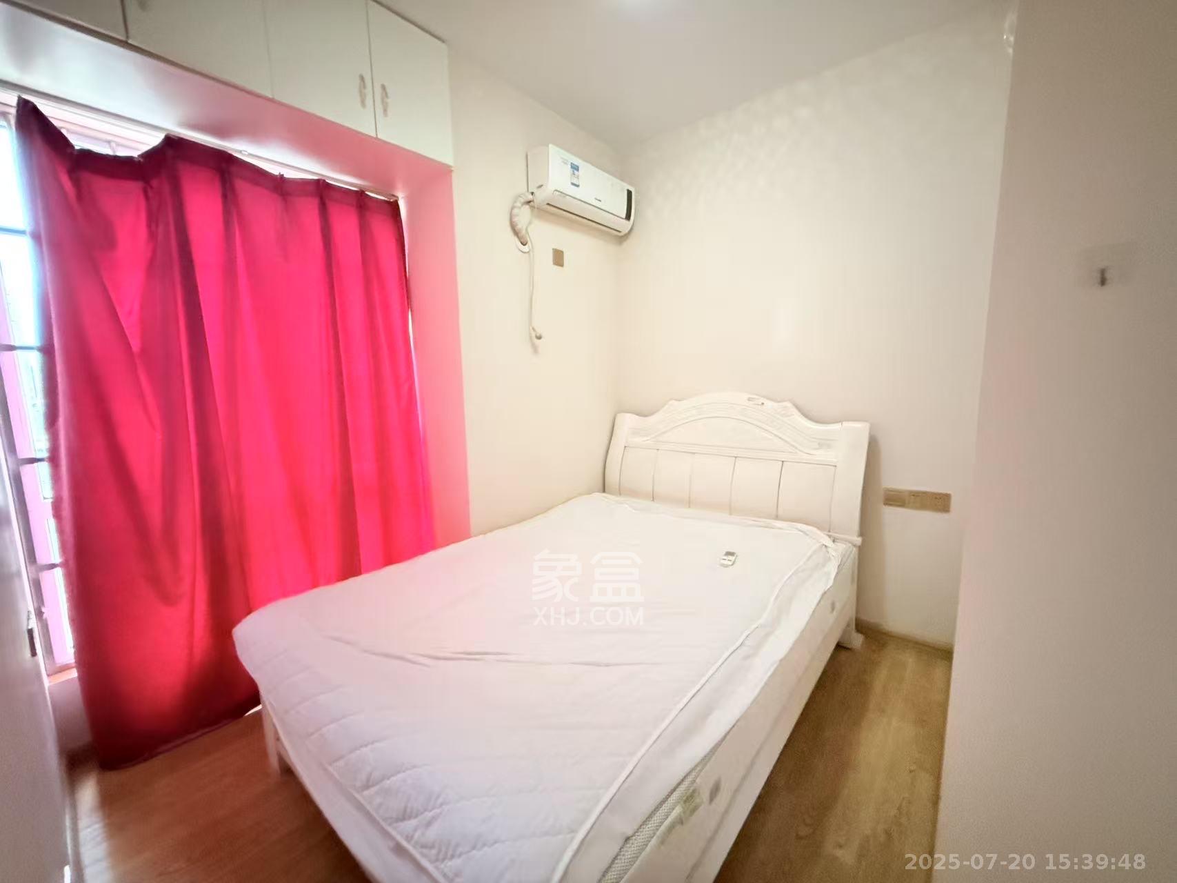 泊爱蓝湾  2室2厅2卫   2700.00元/月室内图