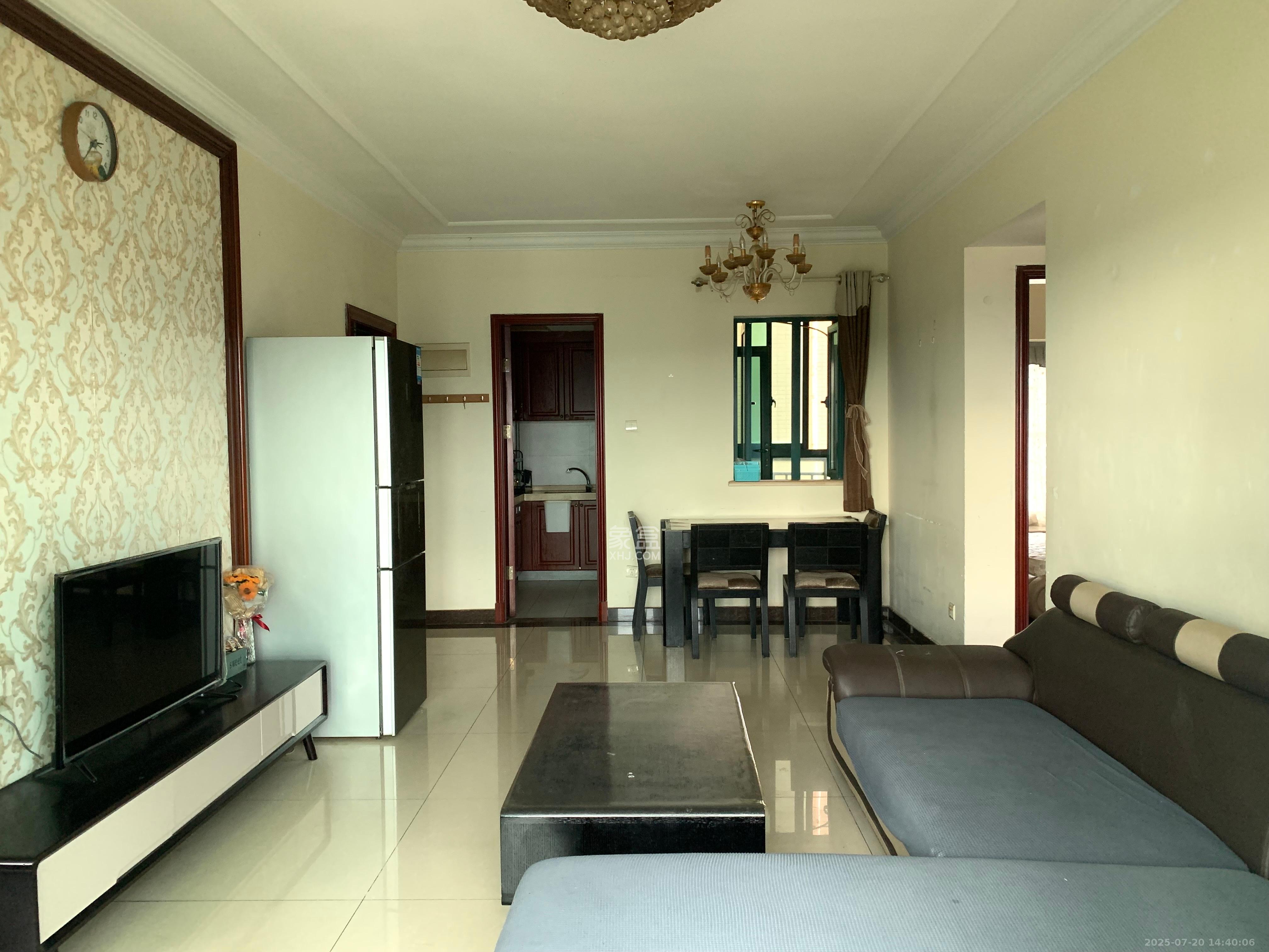 恒大华府 3室2厅1卫 2300.0元/月 恒大华府 3室2厅1卫 2300.0元/月室内图