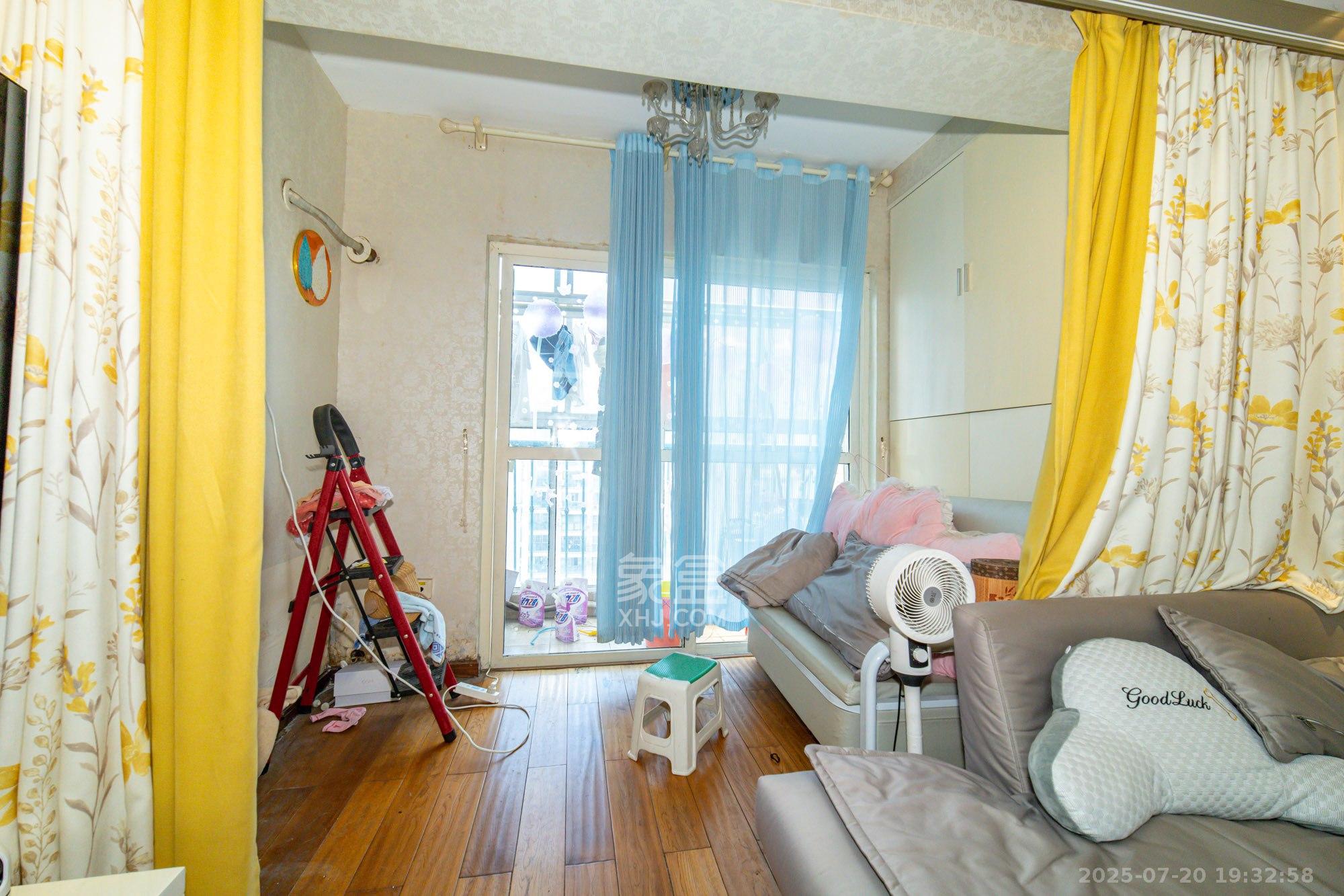 蝴蝶谷 2室2厅1卫 48.8万 蝴蝶谷 2室2厅1卫 48.8万阳台