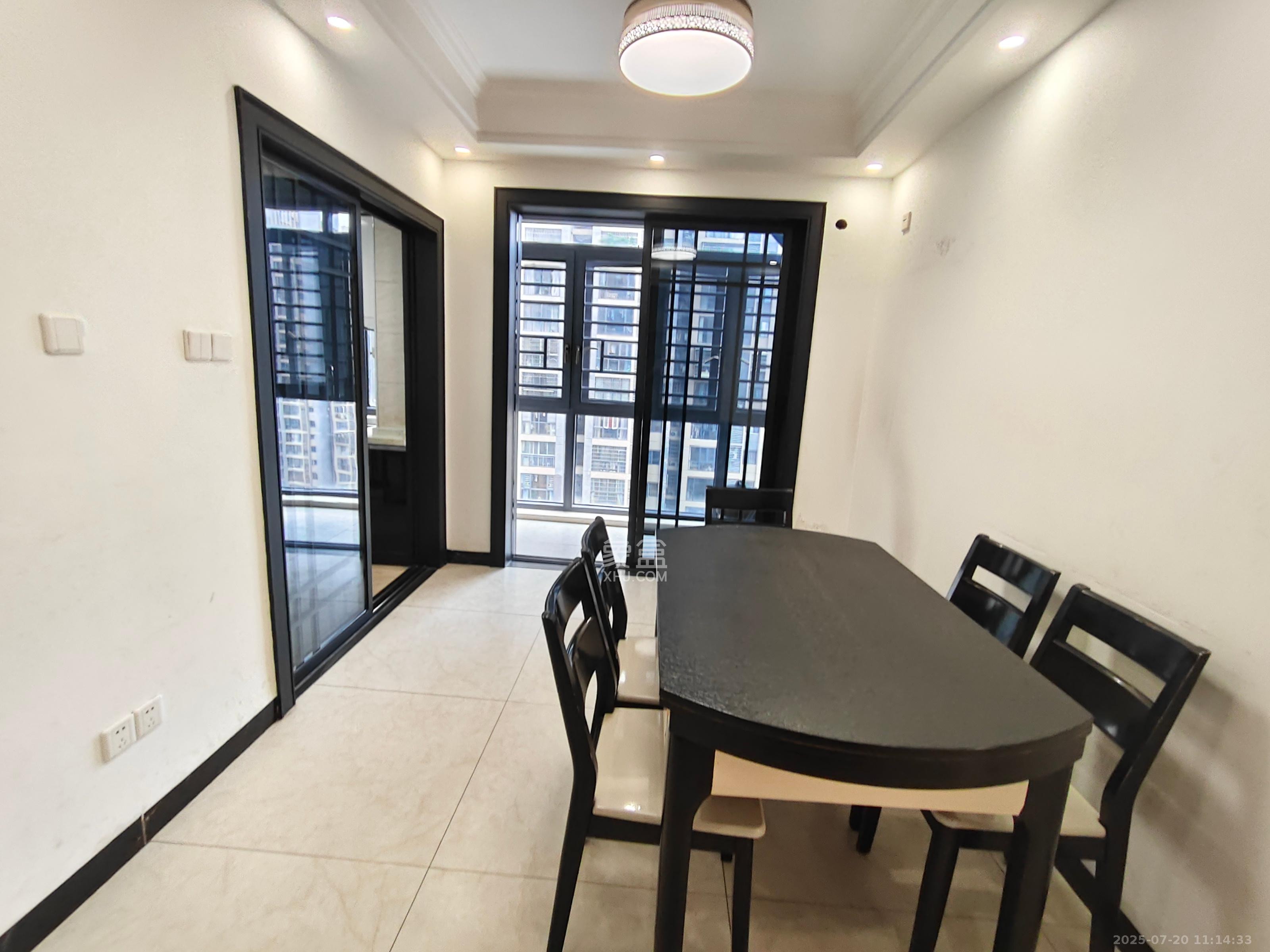 朝正美苑 3室2厅2卫 3200.0元/月 朝正美苑 3室2厅2卫 3200.0元/月室内图