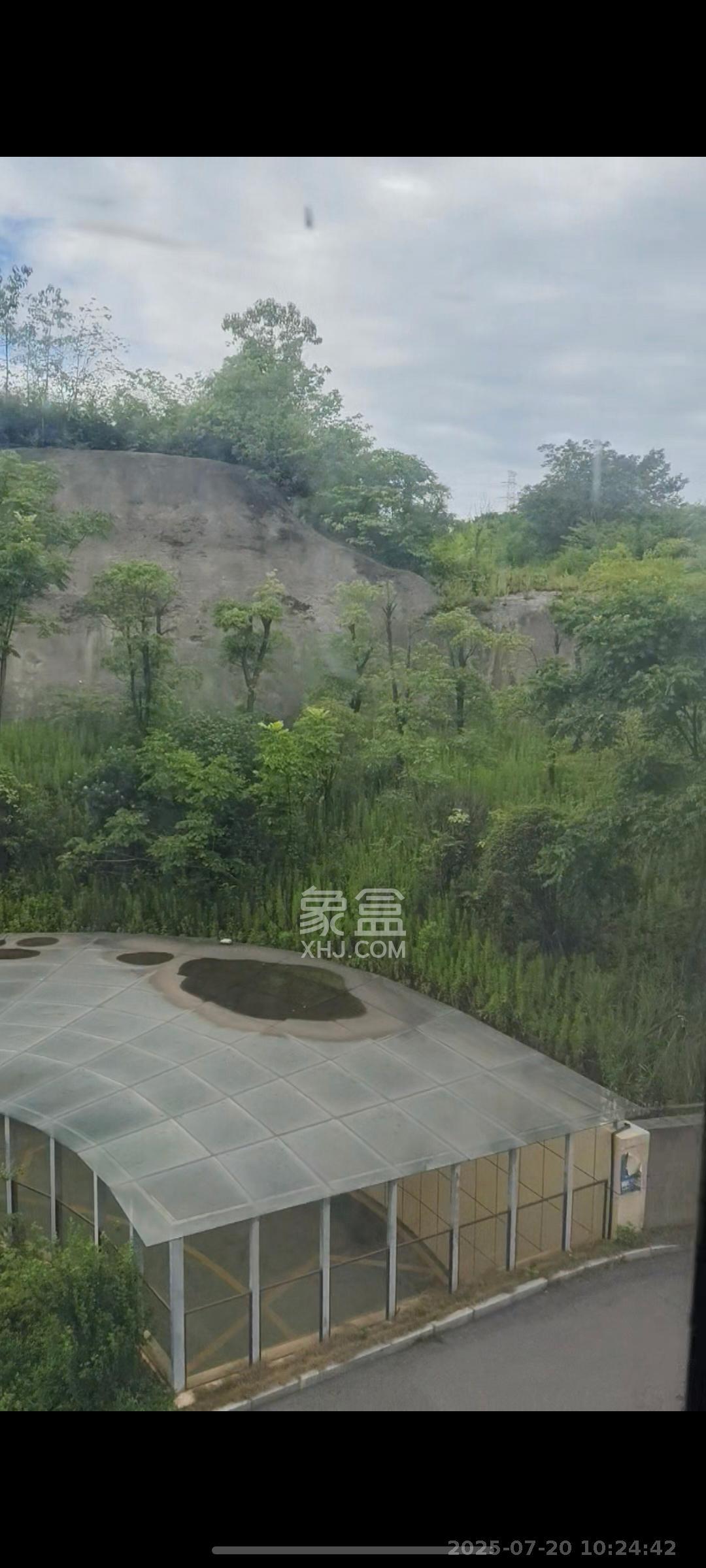 湘水郡(兴旺小爱同学)  4室2厅2卫    2200.0元/月 湘水郡(兴旺小爱同学)  4室2厅2卫    2200.0元/月室内图1