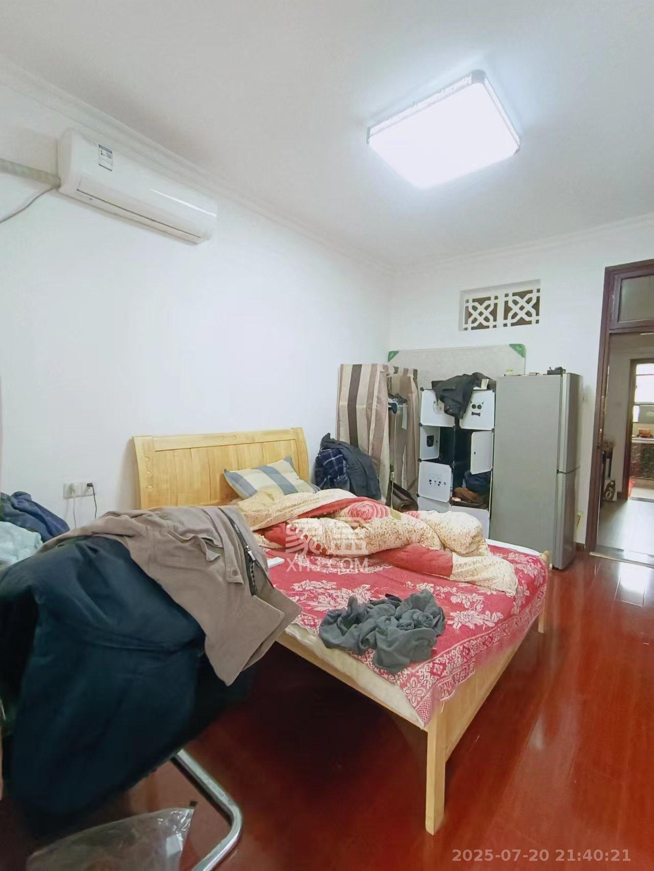 文艺新村 3室1厅1卫 2500.0元/月 文艺新村 3室1厅1卫 2500.0元/月室内图