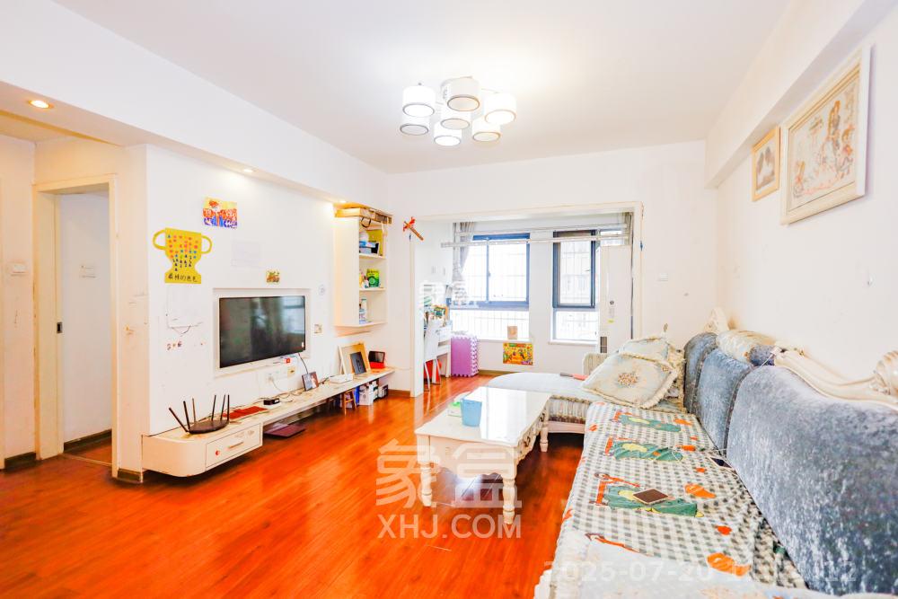 上海城小区 2室2厅1卫 2300.0元/月 上海城小区 2室2厅1卫 2300.0元/月室内图