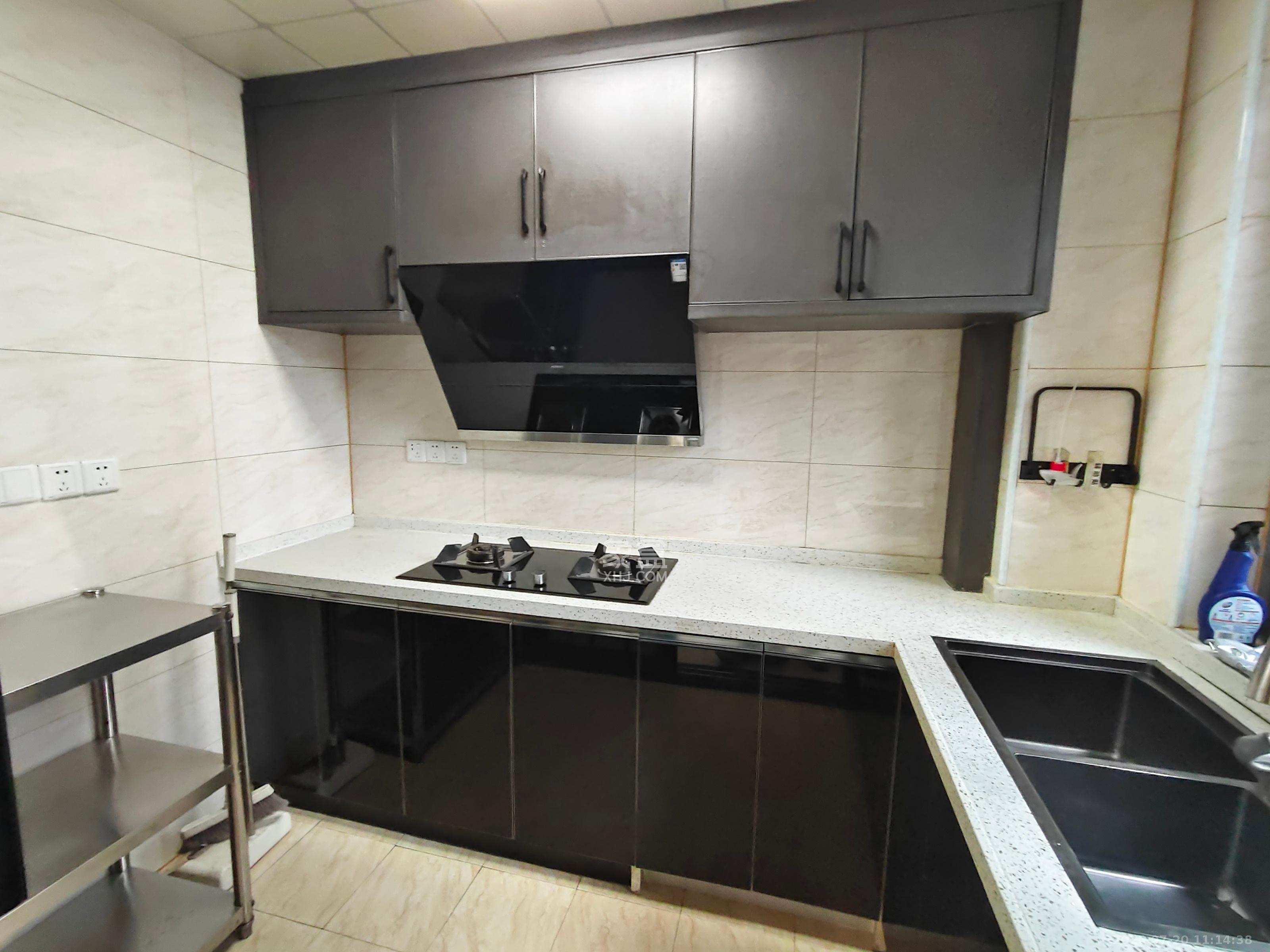 朝正美苑 3室2厅2卫 3200.0元/月 朝正美苑 3室2厅2卫 3200.0元/月室内图