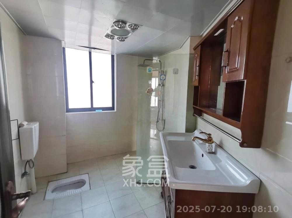 诚兴园 3室2厅1卫 2000.0元/月 诚兴园 3室2厅1卫 2000.0元/月室内图