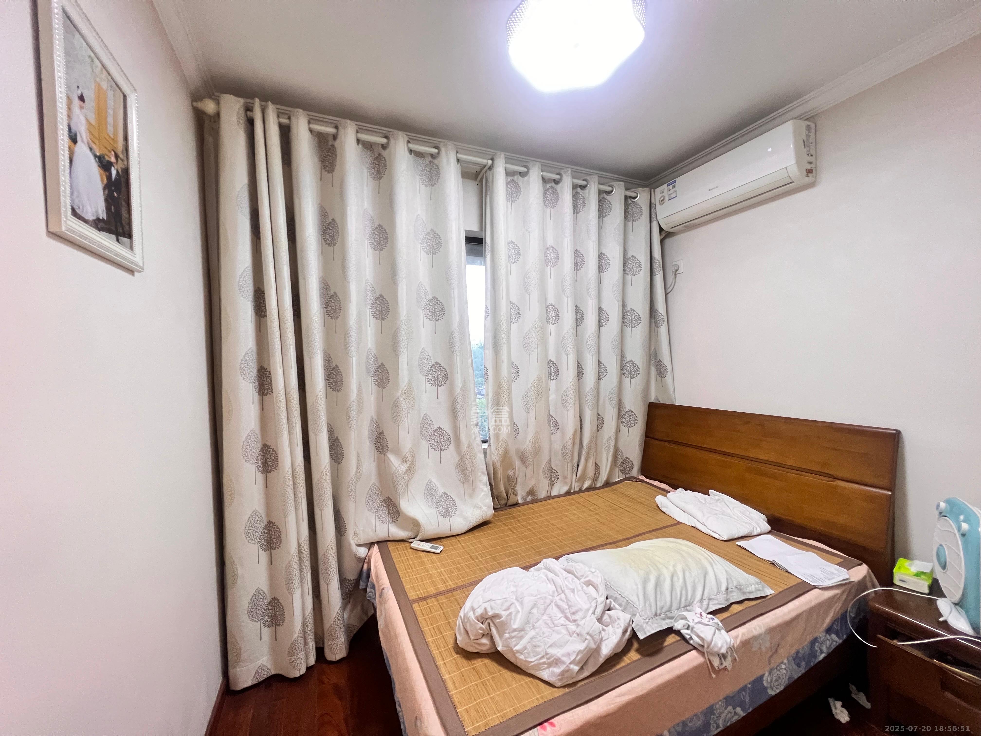 卓越蔚蓝城邦 4室2厅2卫 3200.0元/月 卓越蔚蓝城邦 4室2厅2卫 3200.0元/月室内图