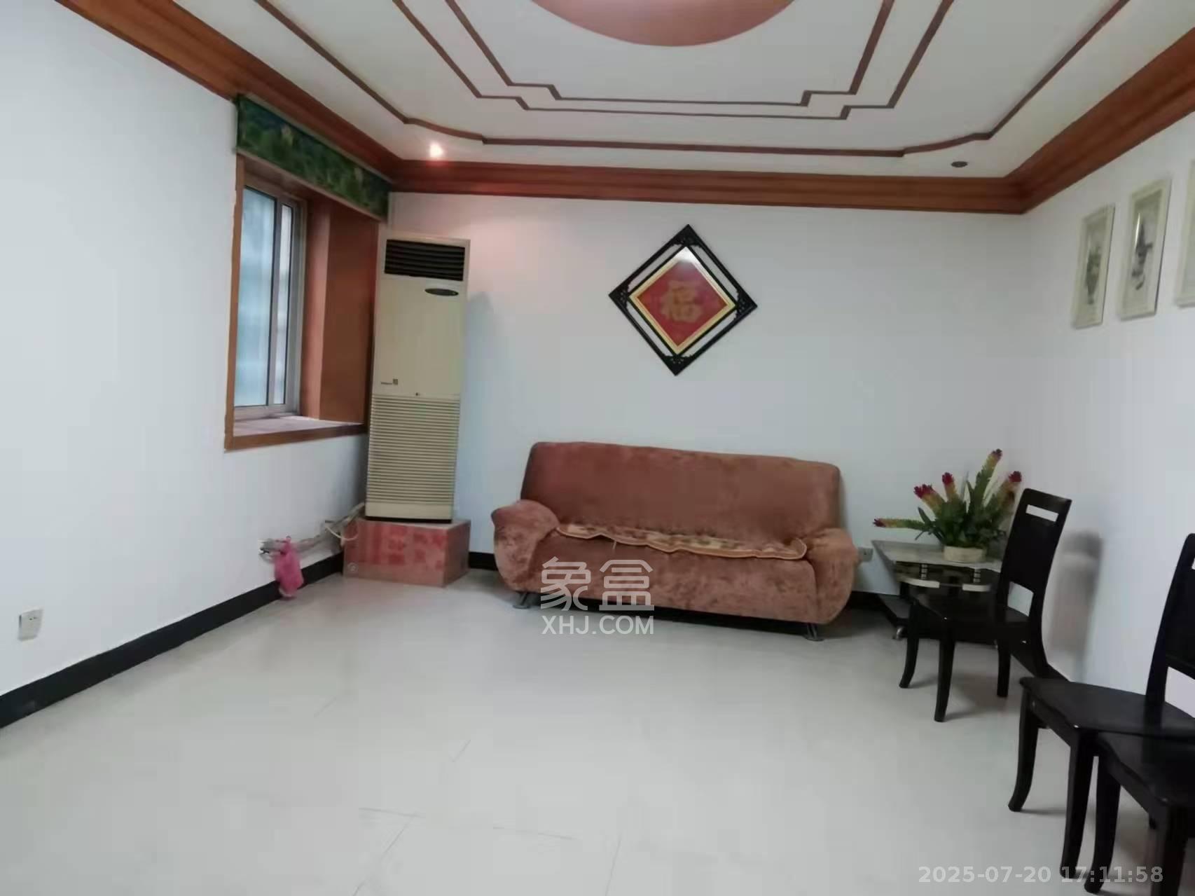 长勘小区 4室2厅2卫 2500.0元/月 长勘小区 4室2厅2卫 2500.0元/月室内图