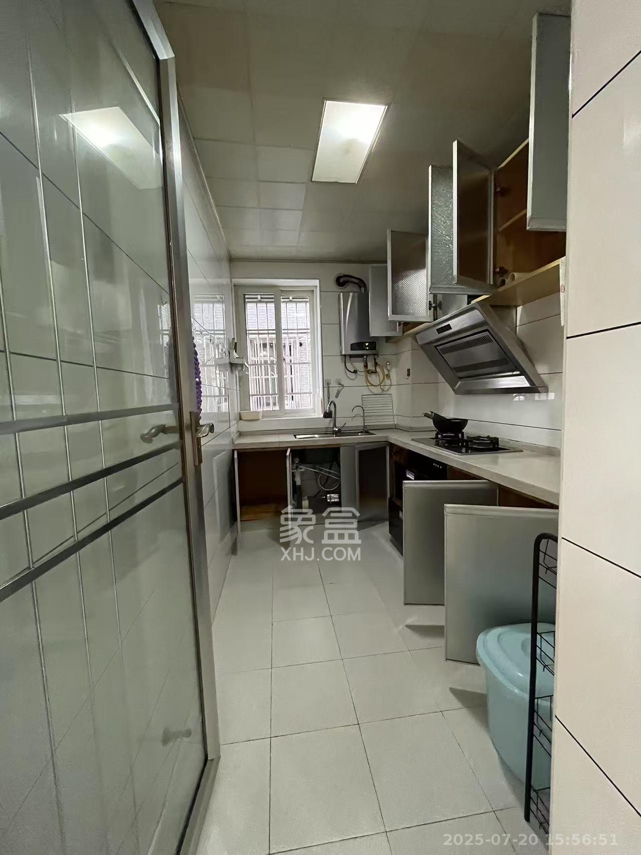 时代星城  3室2厅2卫    1800.0元/月室内图