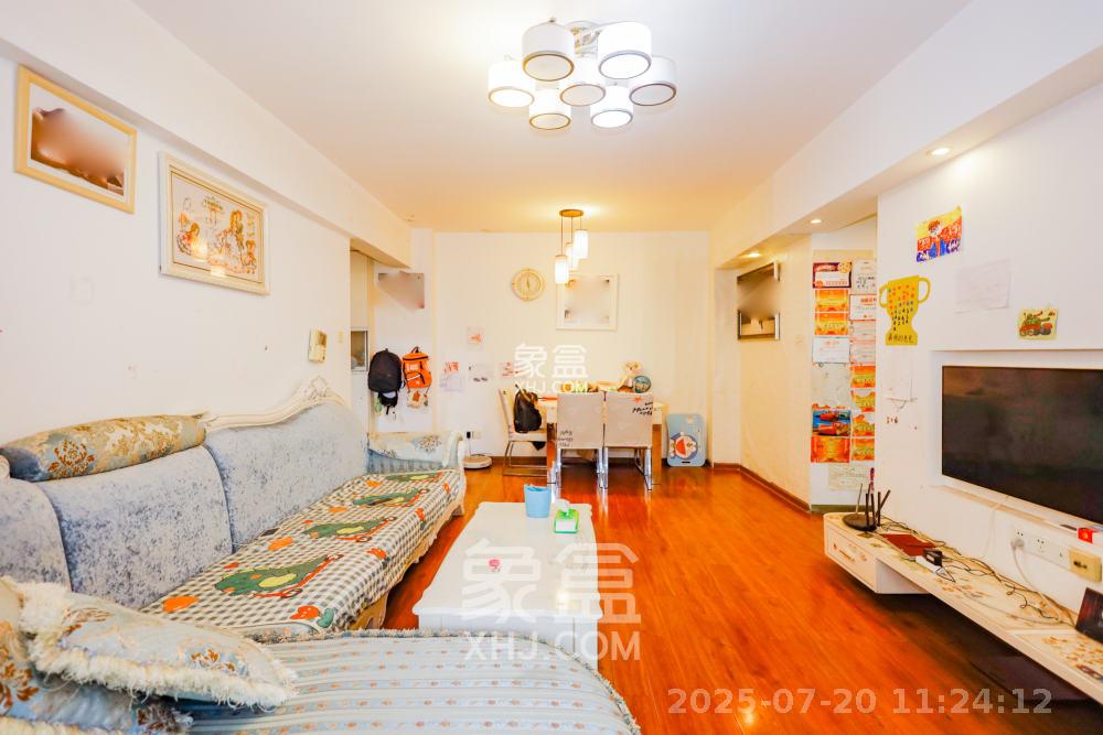 上海城小区 2室2厅1卫 2300.0元/月 上海城小区 2室2厅1卫 2300.0元/月室内图