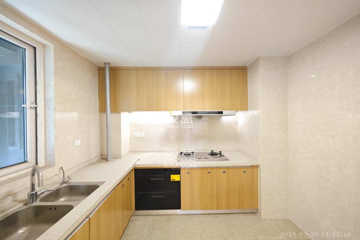 金科集美天辰 4室2厅2卫 125.0万 金科集美天辰 4室2厅2卫 125.0万其他