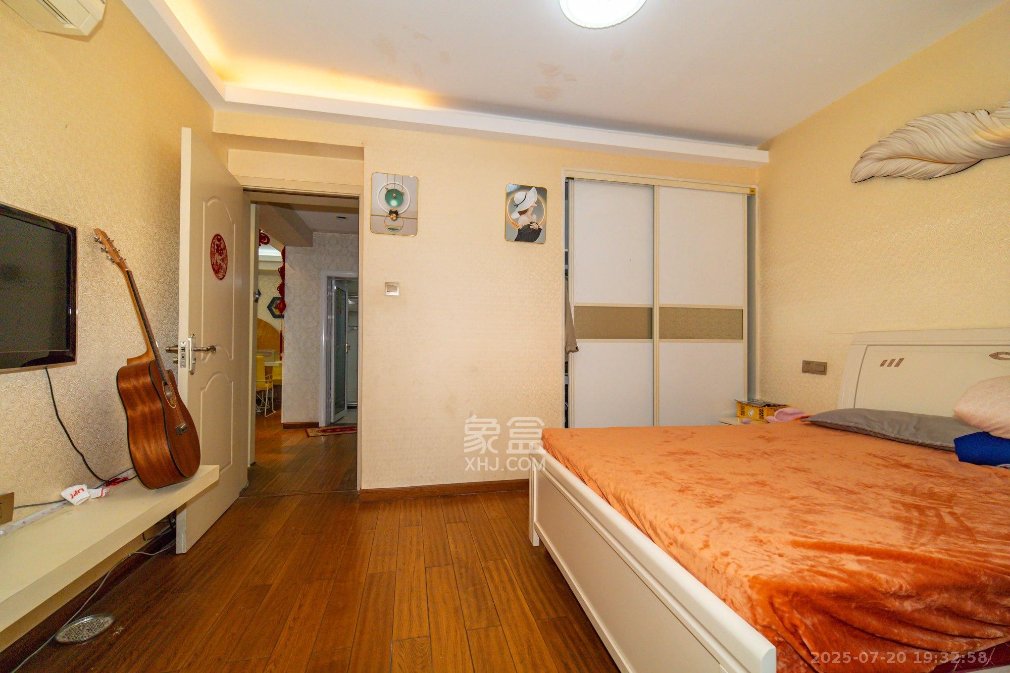 蝴蝶谷 2室2厅1卫 48.8万 蝴蝶谷 2室2厅1卫 48.8万卧室