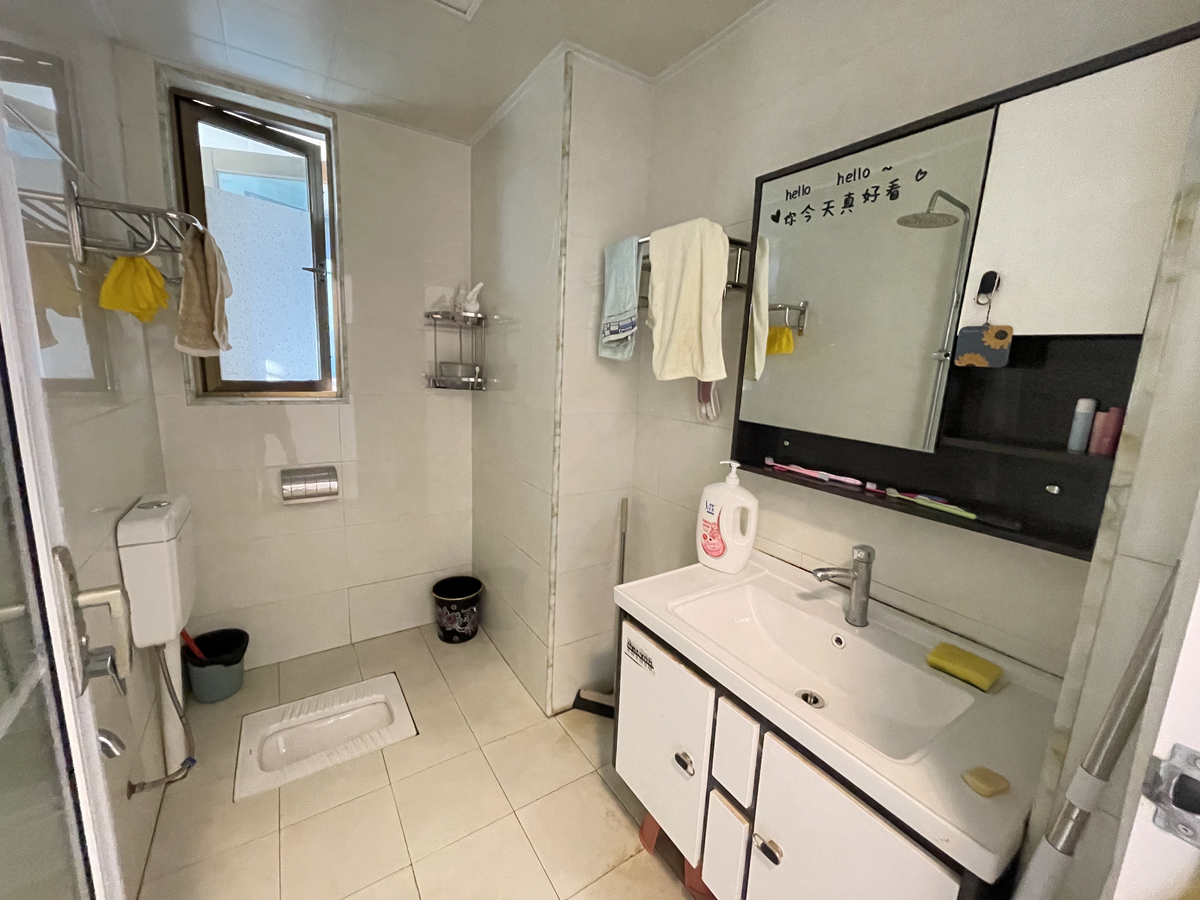 碧桂园 3室2厅1卫 1500.0元/月 碧桂园 3室2厅1卫 1500.0元/月室内图