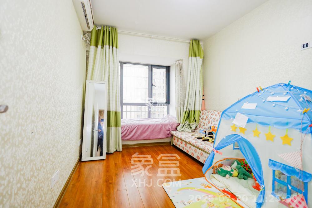 上海城小区 2室2厅1卫 2300.0元/月 上海城小区 2室2厅1卫 2300.0元/月室内图