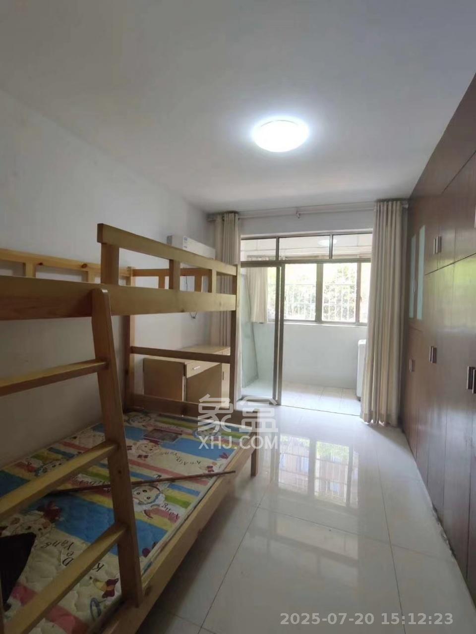 涉外花园 3室2厅2卫 2000.0元/月 涉外花园 3室2厅2卫 2000.0元/月室内图