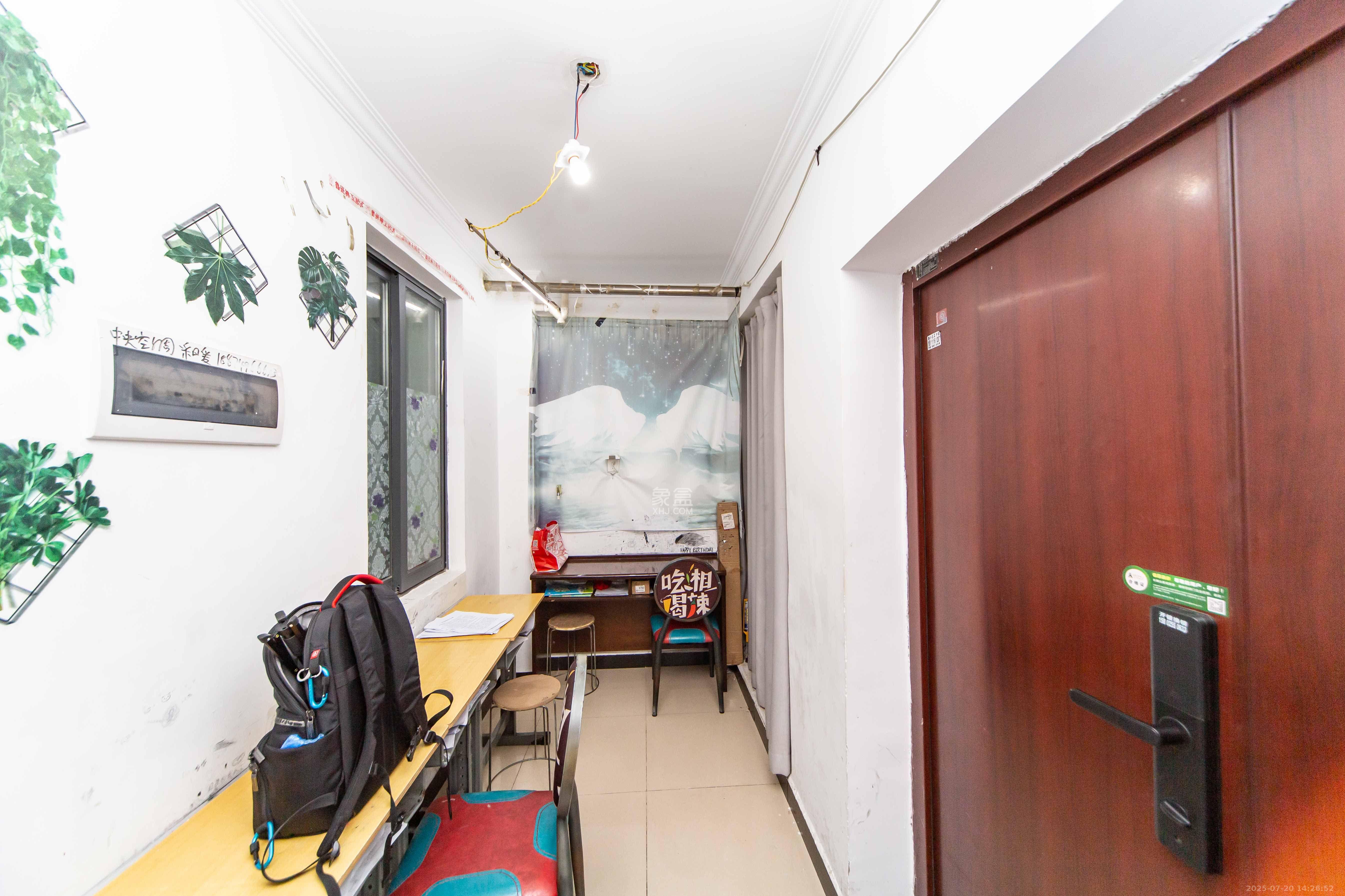 半山壹号 3室2厅2卫 3000.0元/月 半山壹号 3室2厅2卫 3000.0元/月室内图