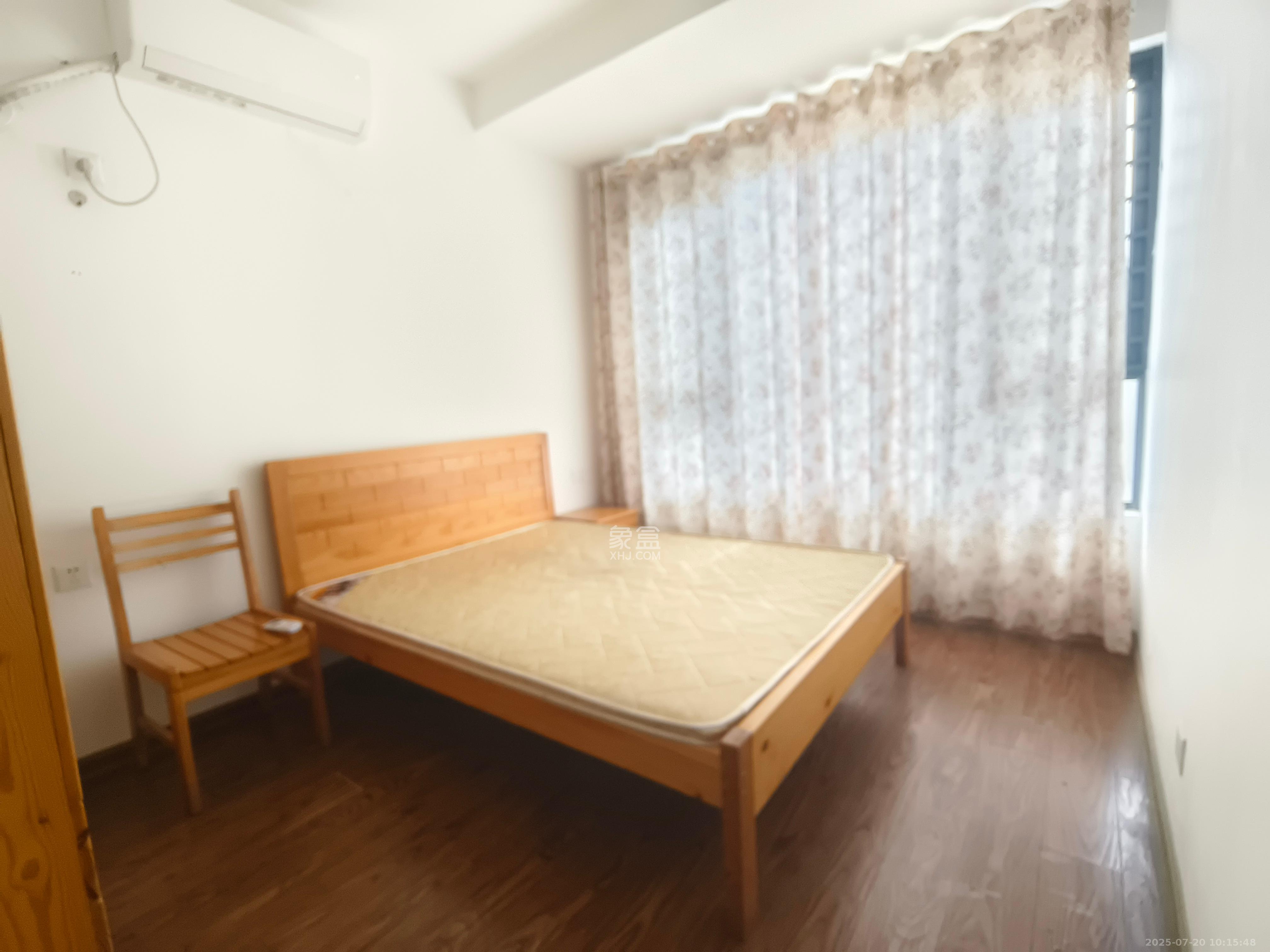 长房时代城  3室2厅1卫   2400.00元/月室内图