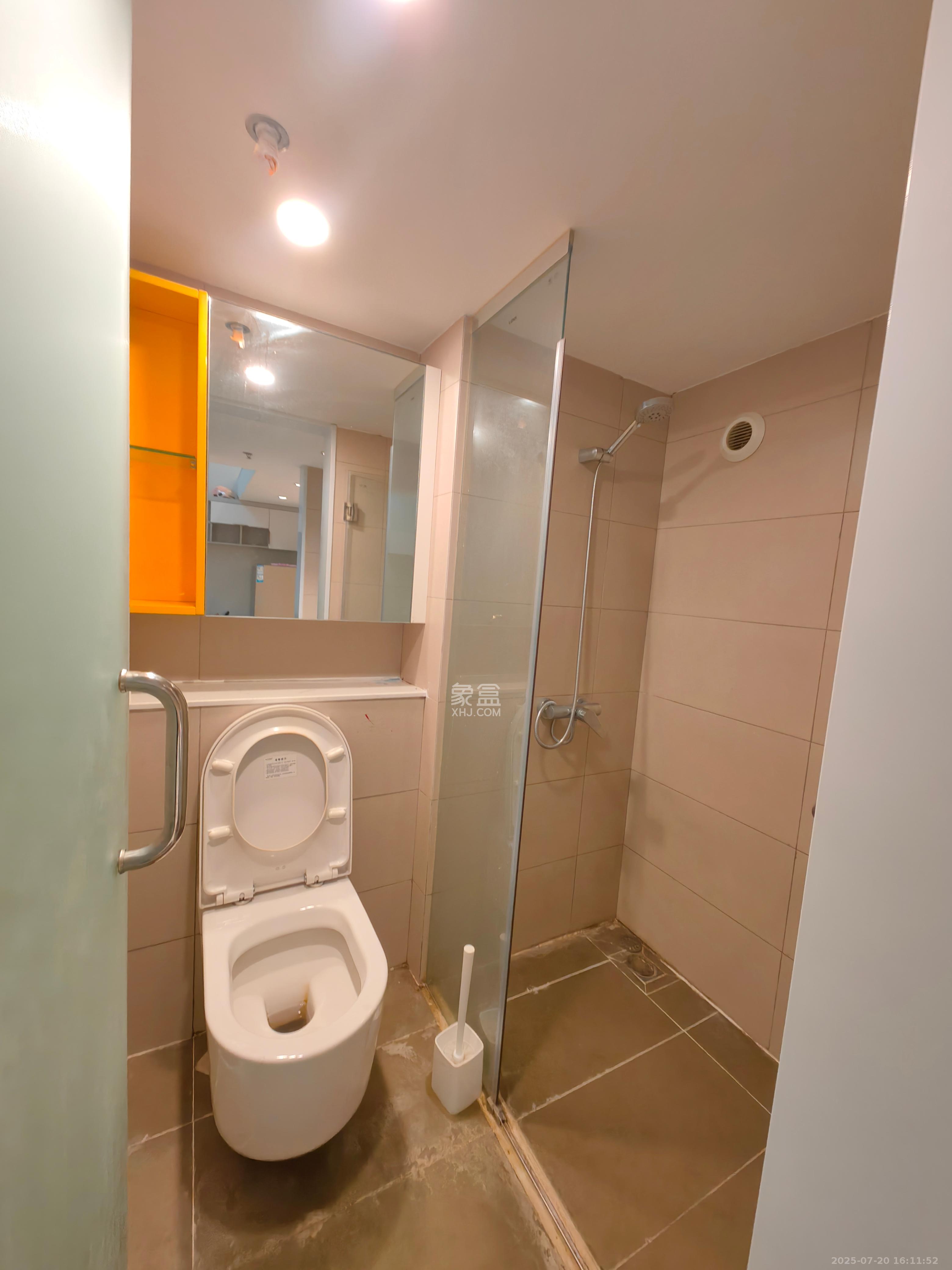 时代年华 3室2厅2卫 1500.0元/月 时代年华 3室2厅2卫 1500.0元/月室内图