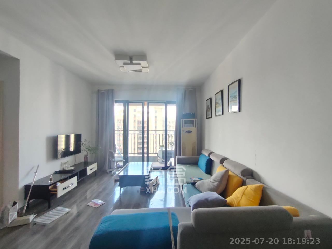 佳兆业云顶梅溪湖(佳兆业梅溪荟)  3室2厅1卫    2800.0元/月 佳兆业云顶梅溪湖(佳兆业梅溪荟)  3室2厅1卫    2800.0元/月