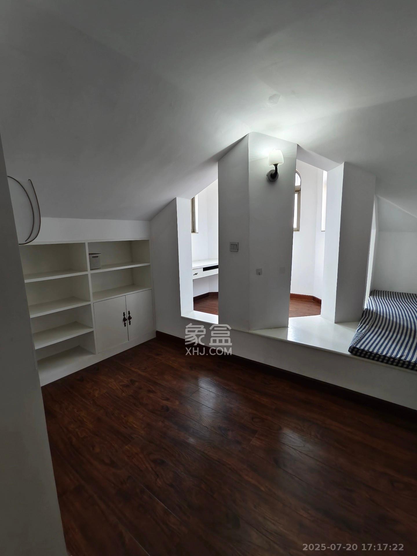 米兰春天 4室2厅2卫 2400.0元/月 米兰春天 4室2厅2卫 2400.0元/月室内图