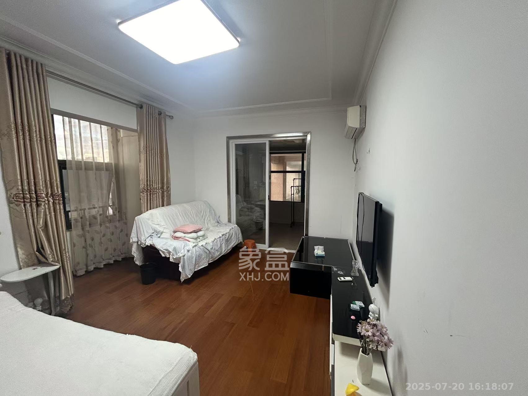 蓝湾国际广场 1室1厅1卫 1900.0元/月 蓝湾国际广场 1室1厅1卫 1900.0元/月室内图