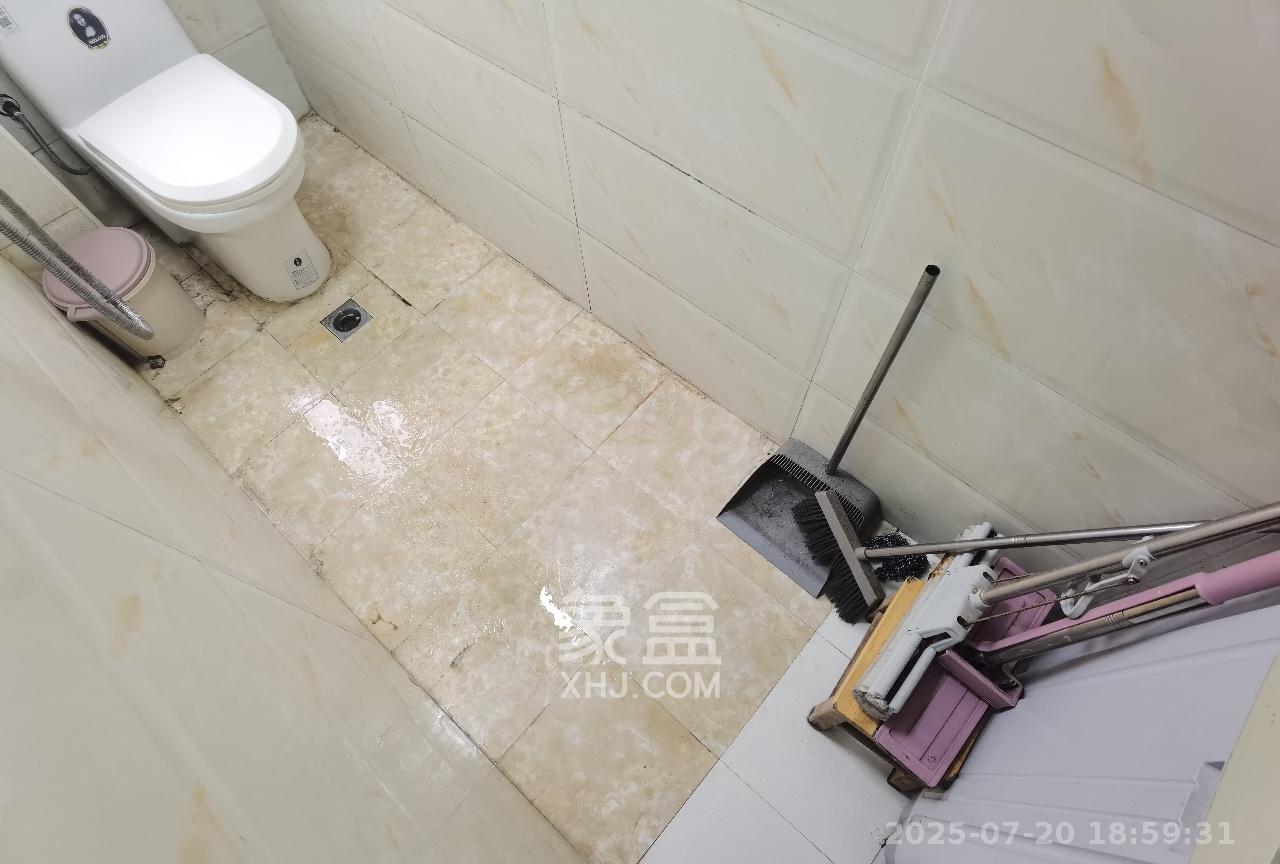 高桥火焰市场  2室1厅1卫   1500.00元/月室内图