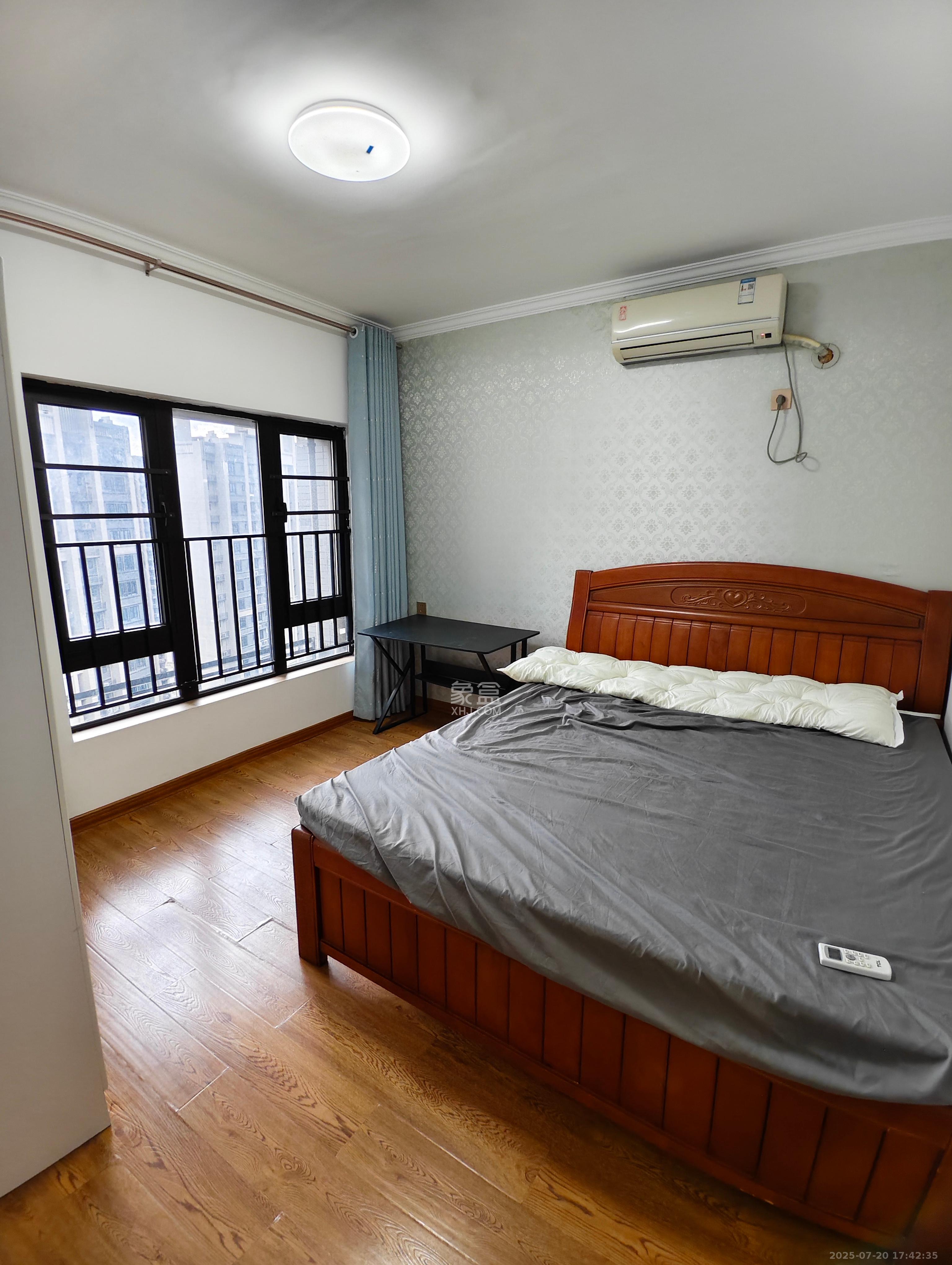 时代倾城三期 2室1厅1卫 1900.0元/月 时代倾城三期 2室1厅1卫 1900.0元/月室内图