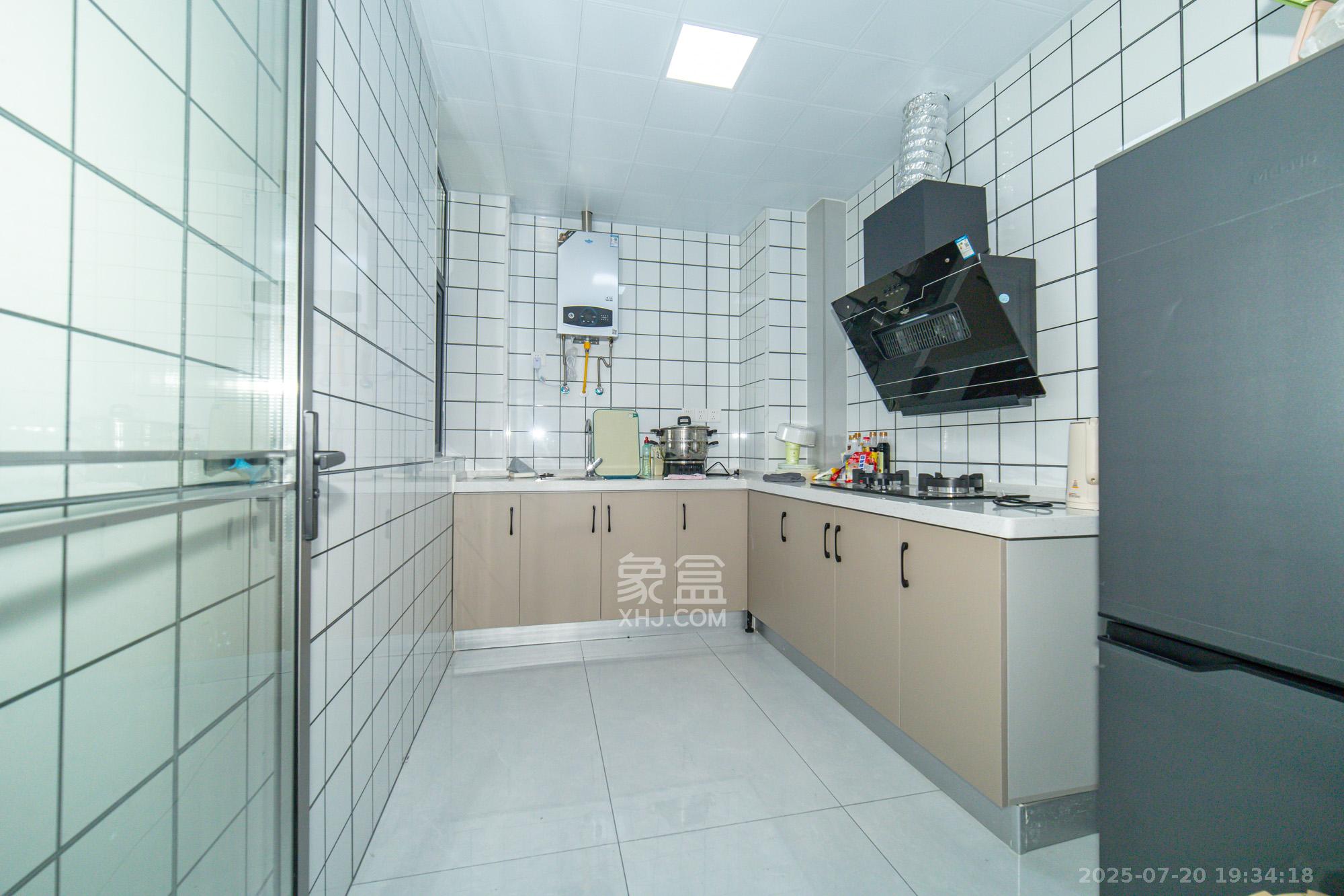 九玺铭城（九玺华府）  3室2厅2卫    99.0万厨房