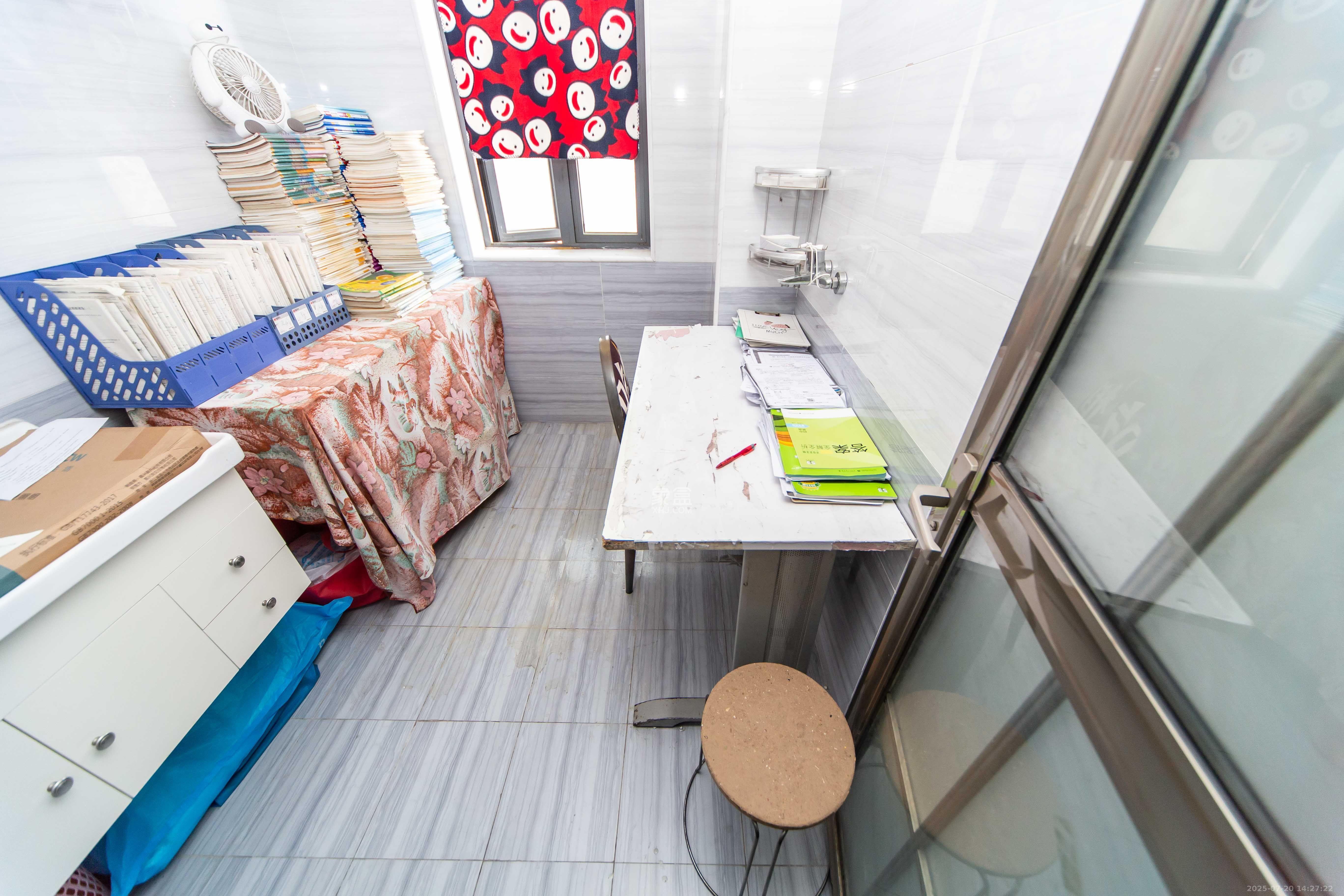 半山壹号 3室2厅2卫 3000.0元/月 半山壹号 3室2厅2卫 3000.0元/月室内图