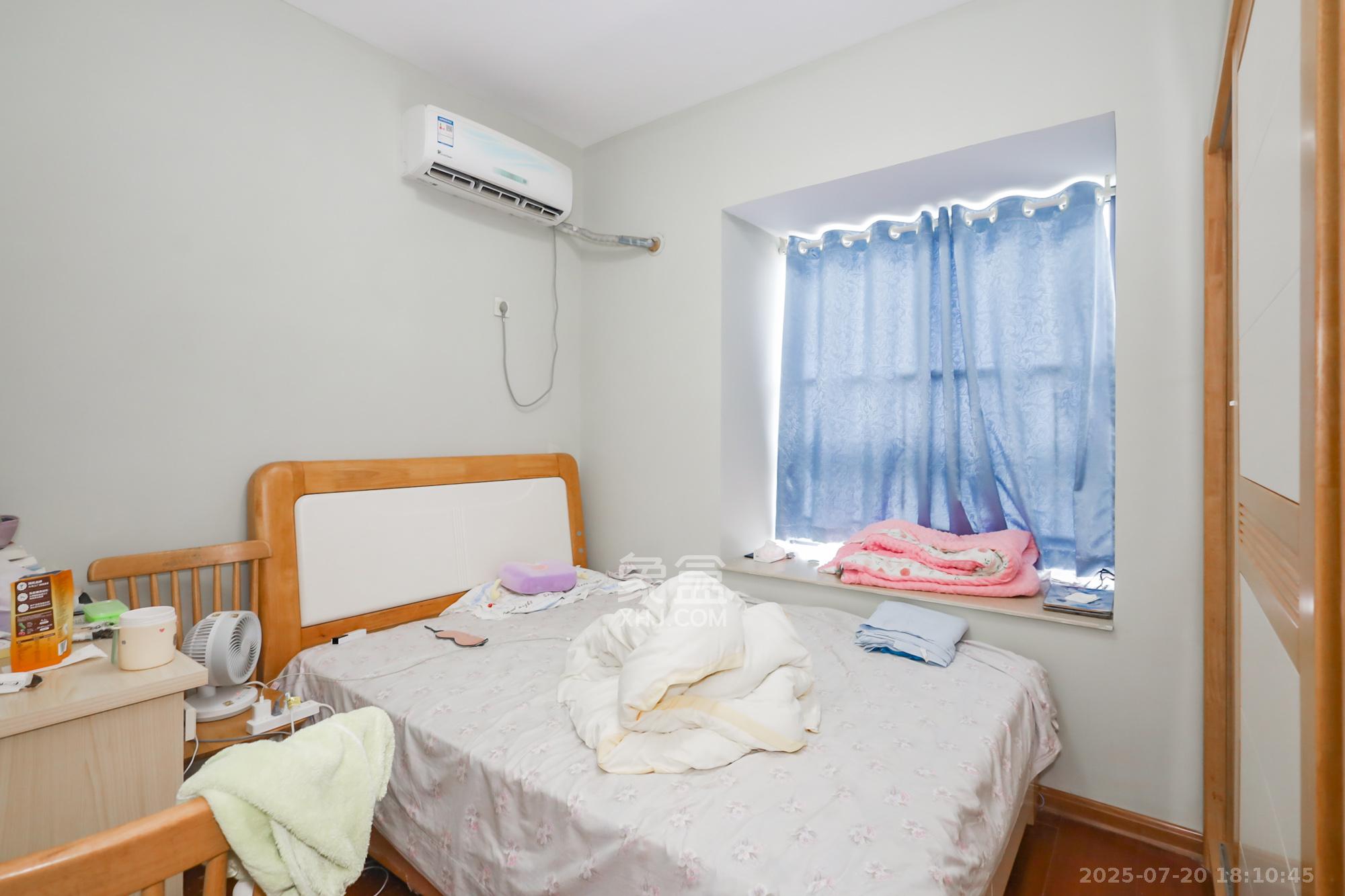 天骄福邸  3室2厅1卫    120.0万 天骄福邸  3室2厅1卫    120.0万卧室