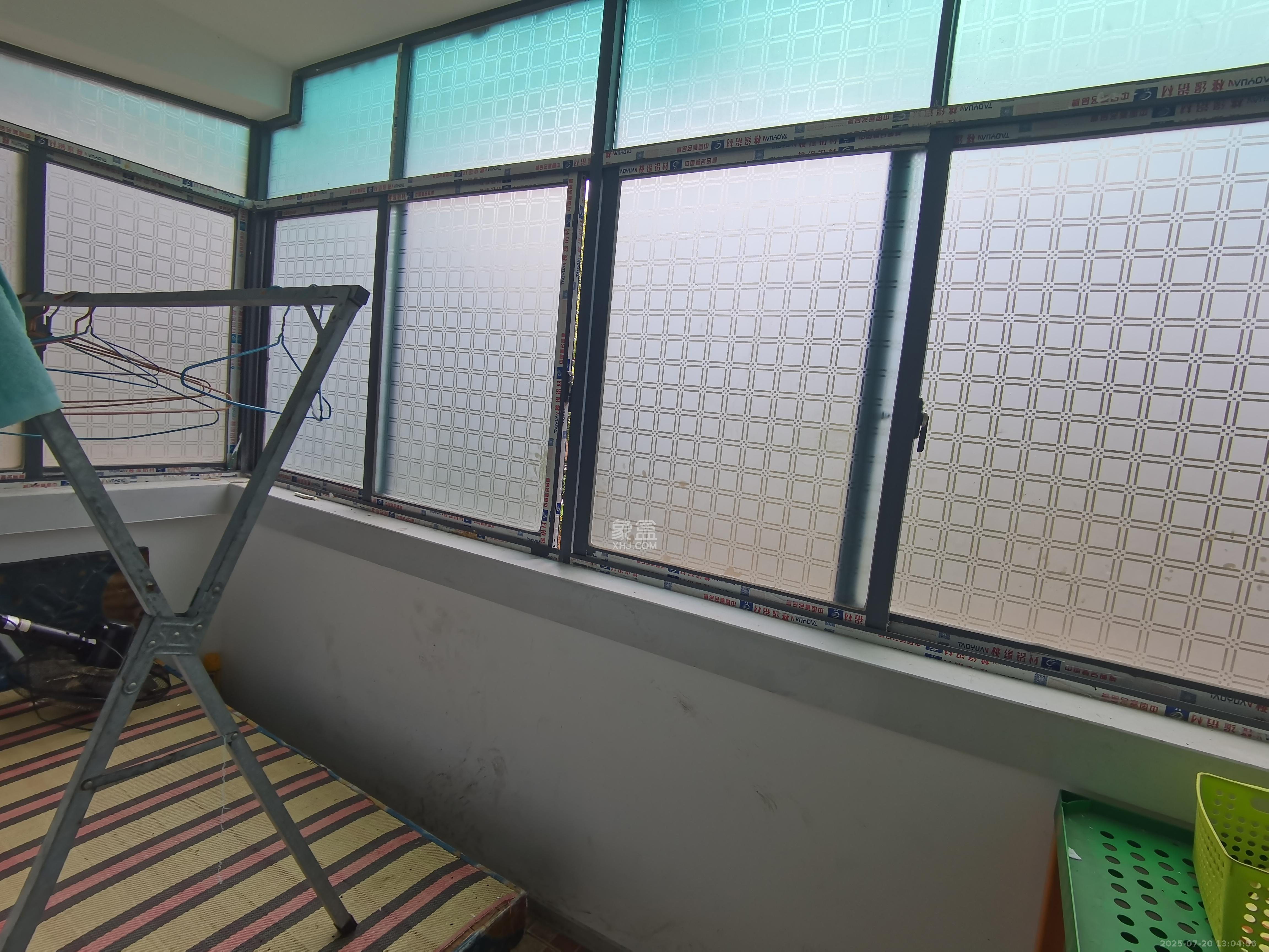 牛婆塘社区  2室1厅1卫    1300.0元/月室内图