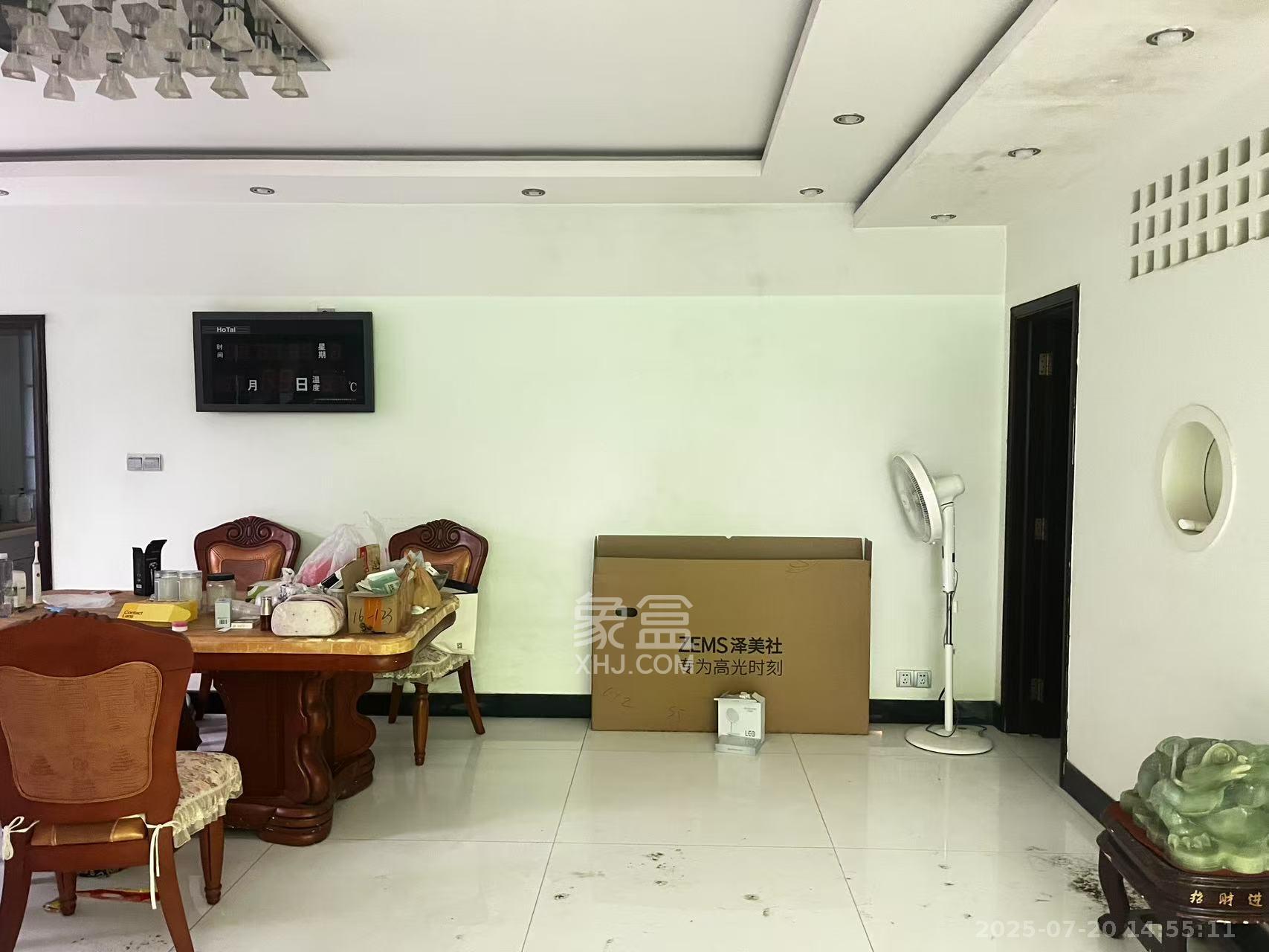 梦泽园 4室2厅3卫 11800.0元/月 梦泽园 4室2厅3卫 11800.0元/月室内图