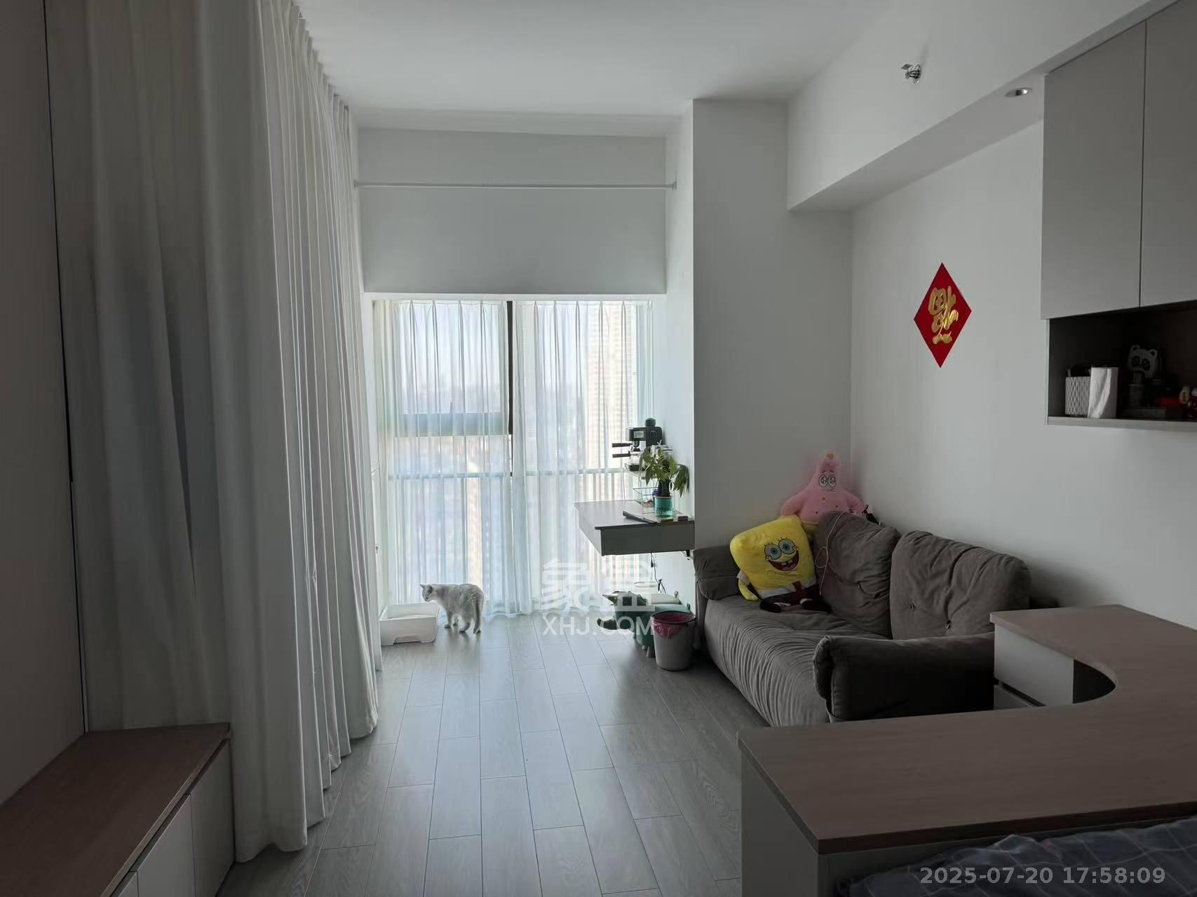 华润置地中心  1室1厅1卫    2800.0元/月室内图