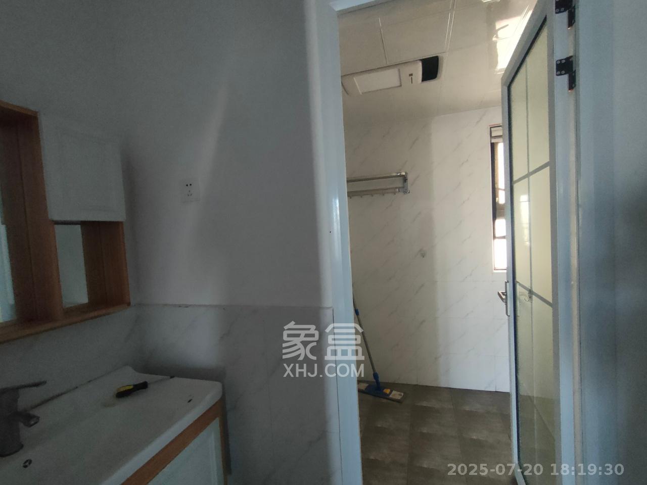 佳兆业云顶梅溪湖（佳兆业梅溪荟）  3室2厅1卫   2800.00元/月室内图