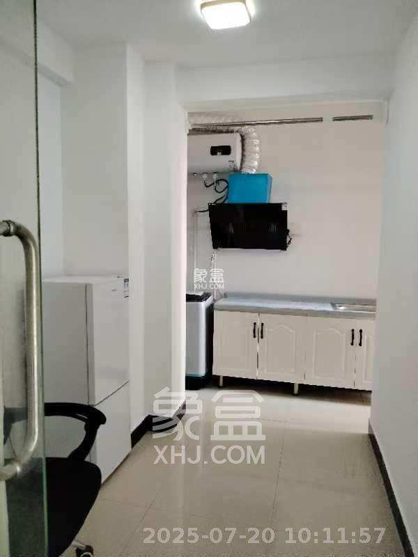 雅阁国际 1室1厅1卫 1600.0元/月 雅阁国际 1室1厅1卫 1600.0元/月室内图