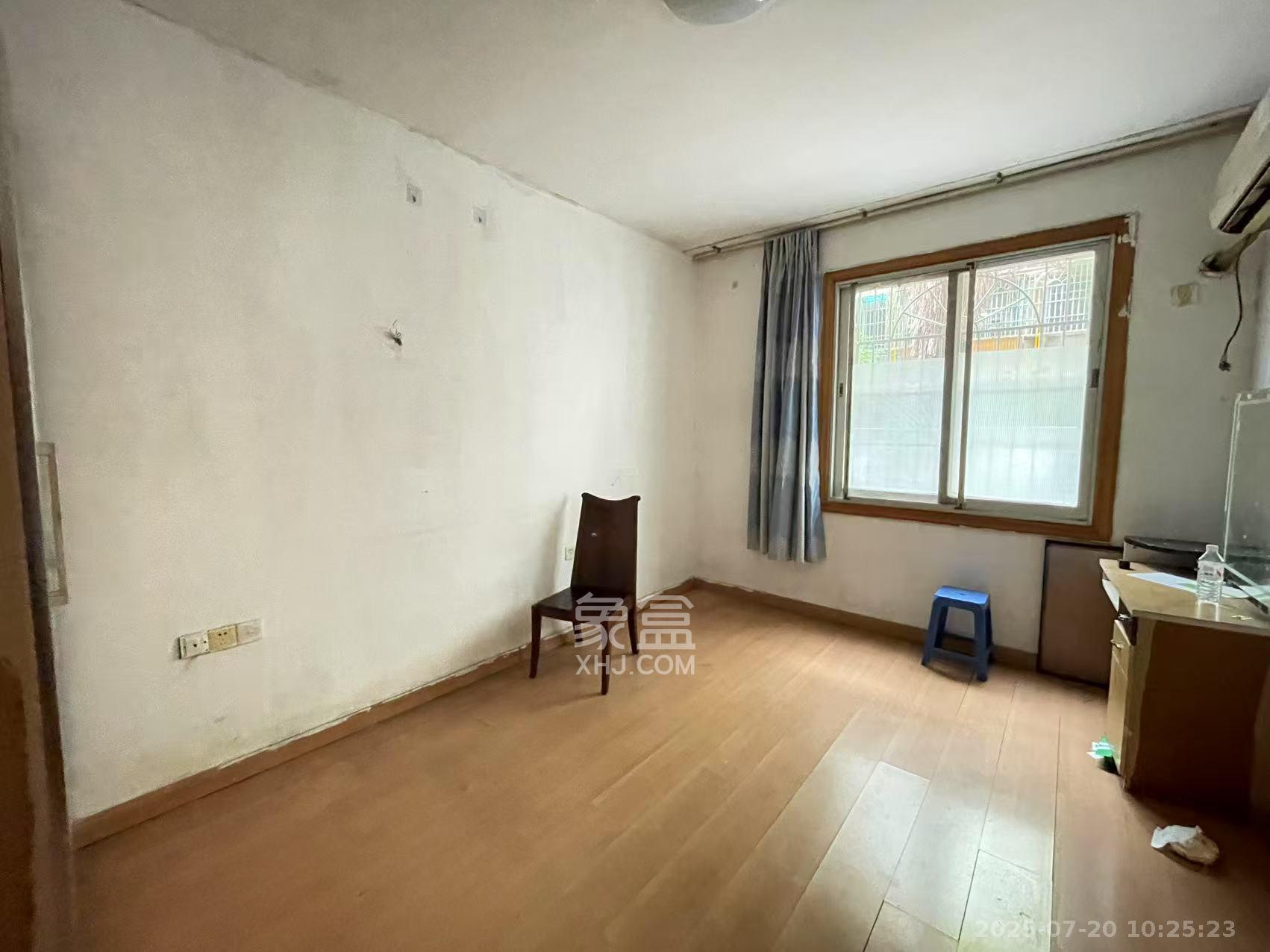 长沙师范教职工宿舍 2室2厅1卫 2000.0元/月 长沙师范教职工宿舍 2室2厅1卫 2000.0元/月室内图