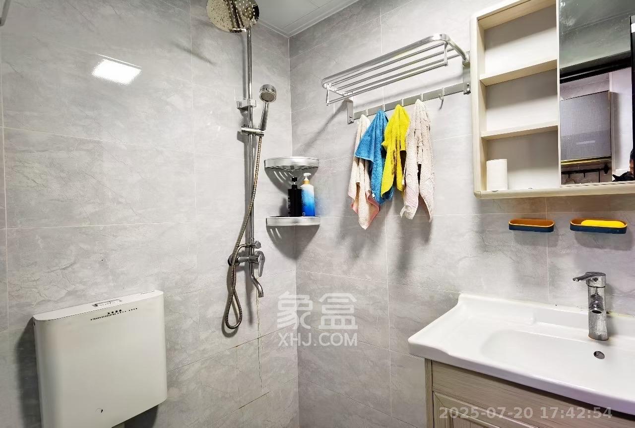 龙湖湘江星座(祺鑫星座公寓) 1室1厅1卫 1600.0元/月 龙湖湘江星座(祺鑫星座公寓) 1室1厅1卫 1600.0元/月室内图