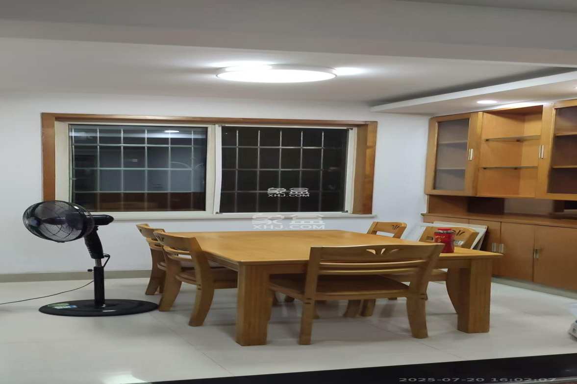 海利科院佳园 3室2厅1卫 2200.0元/月 海利科院佳园 3室2厅1卫 2200.0元/月室内图